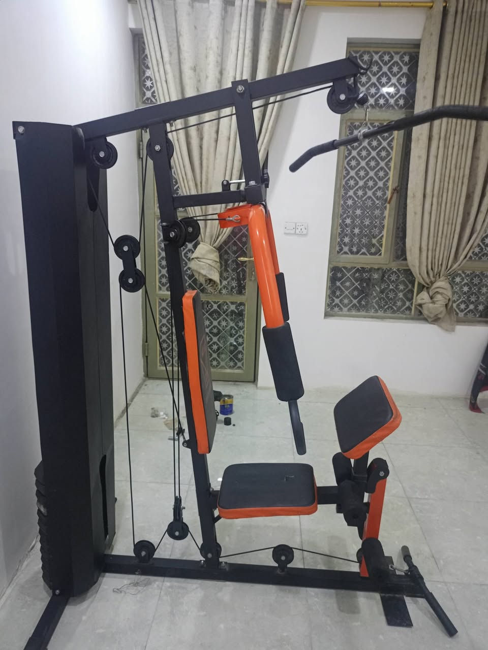 السلام عليكم
جهاز ملتي جم منزلي نضيف للبيع ب225الف وبي مجال 
مكاني الشعب شارع عدن ***********
