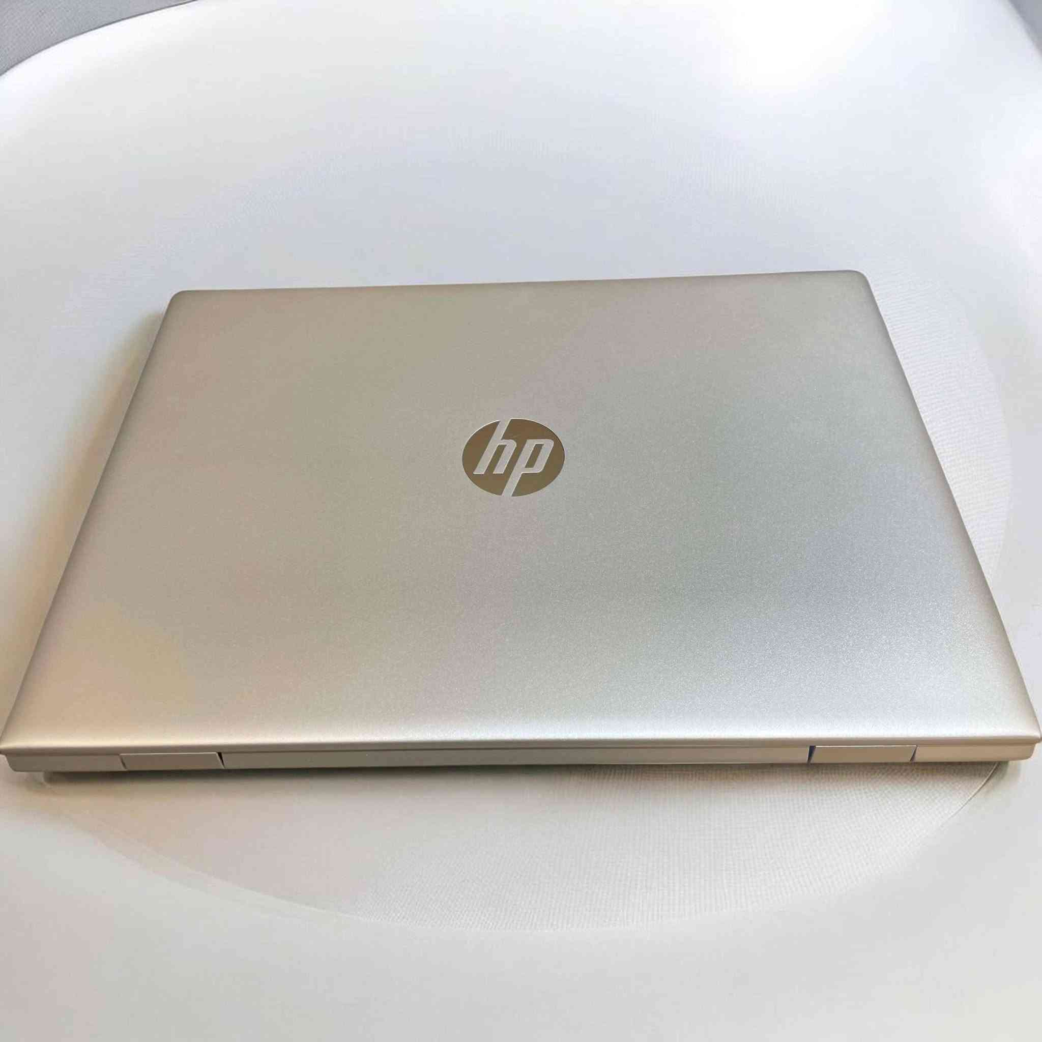 الصلاة على النبي محمد صلى الله عليه وسلم
لابتوب hp للبيع نظيف جدا وبي ضمان استرجاع
المواصفات
معالج cori5 من الجيل الثامن
رام 8 كيكا هارد 256 ssd
كرت شاشة داخلي 4كيكا
حجم الشاشة 14.1 بدقة HD عالي 
كيبورد عربي انكليزي ضوئي ثلاث درجات
وياه ملحقات كامله  (ما اراوس) 
***********
