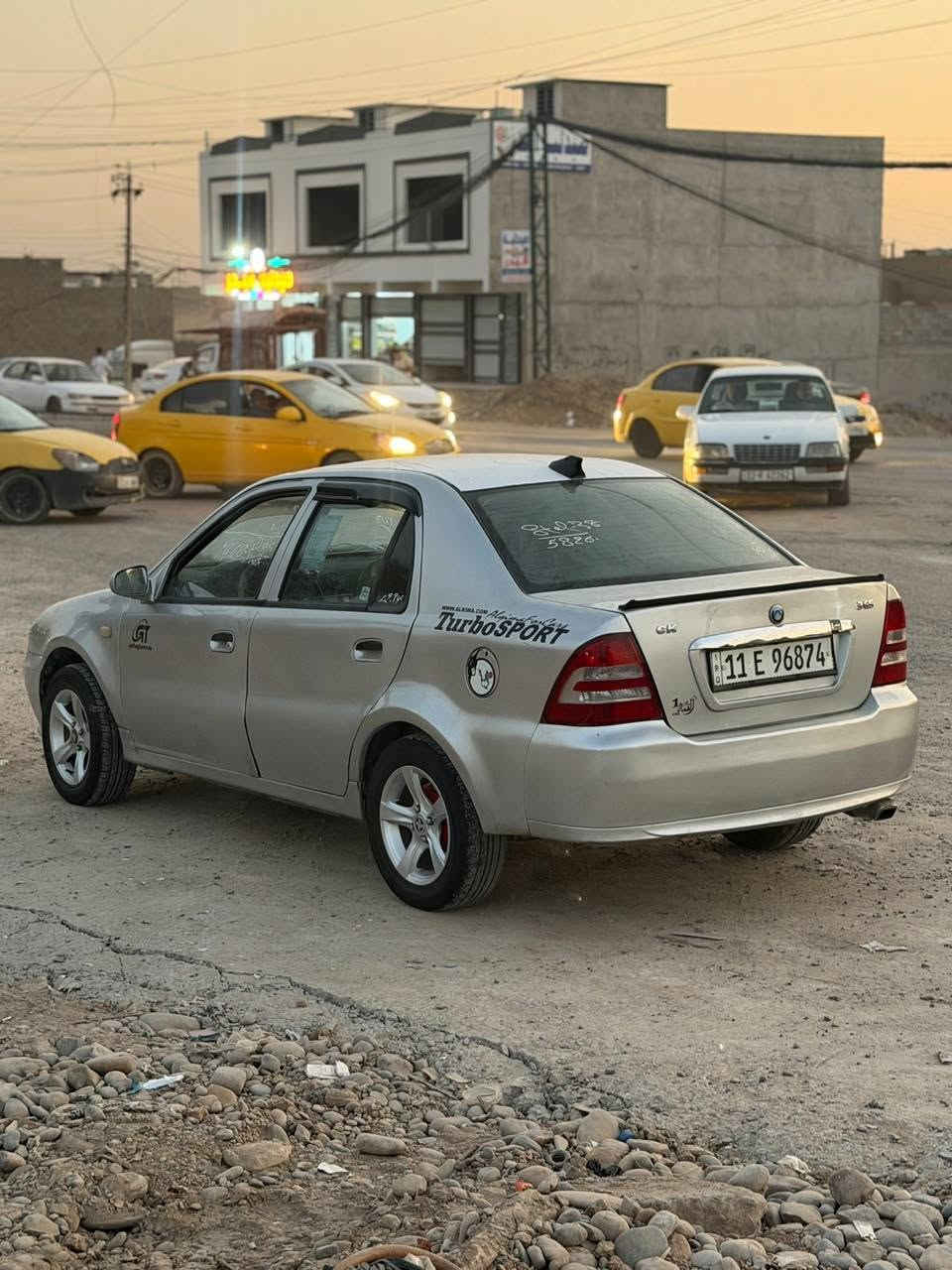 مصبوغه عام محرك وكير مابيهم شي موديل 13
بيها طخه جاملغ يمين بي دواخل ومعجون وتلقيطات بالسقف 
ويل كب جديد طخم تايارت شاشه كامره بجم زينون السعر 32 قفلها ***********

ابيع نقد فقط 

وترهم مراوس مع سيكي تكسي خصوصي شعندك دزلي خاص ونتفق ابيع نقد فقط 

مكان السياره موصل الشرعي بالموصل مصلاوي شرط شرط التحويل مابيها كابون بانزين هزه ورقم جديد تحول وتسجل على كابون
