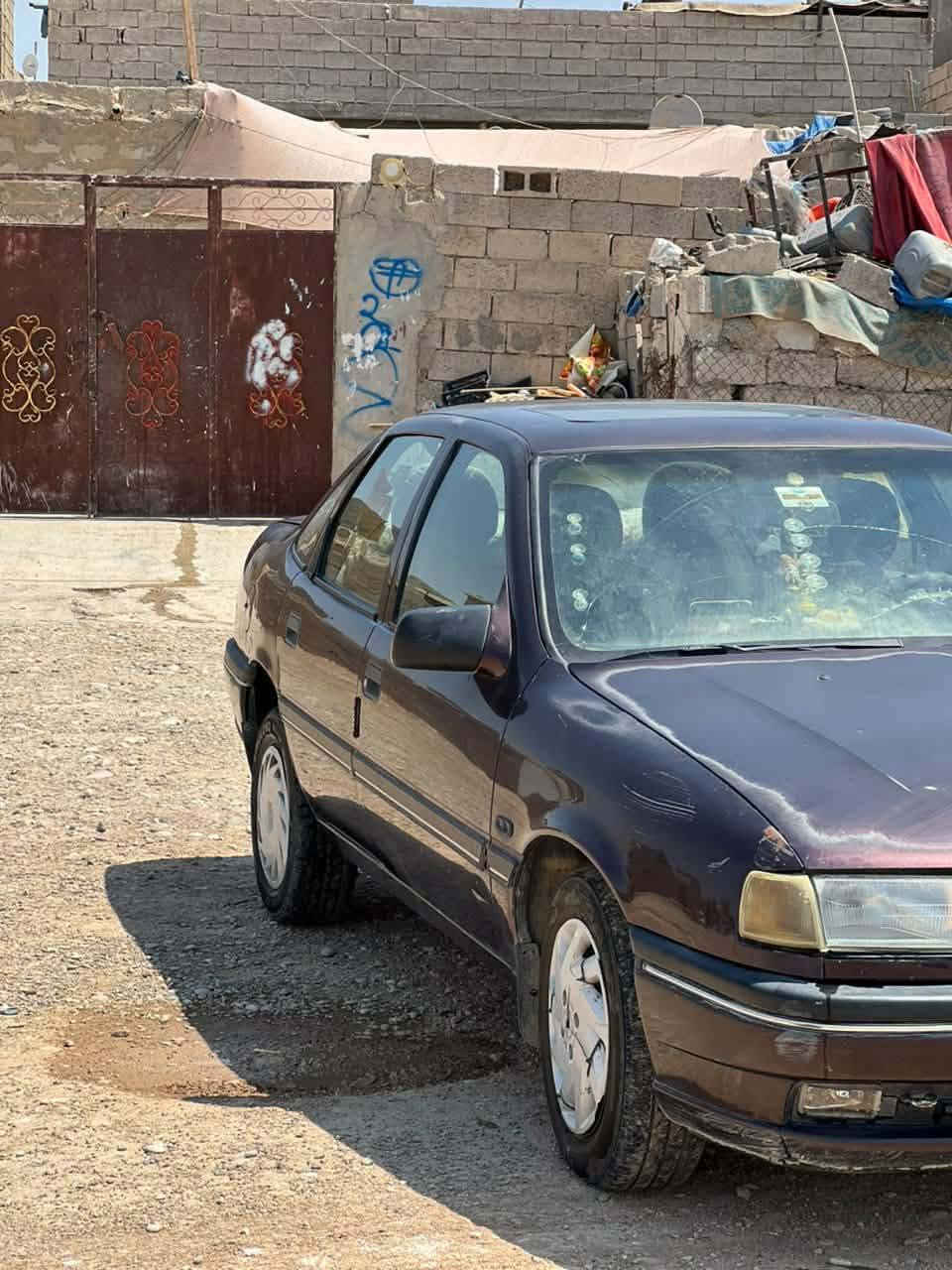 سلام عليكم اوبل فيكترا موديل 1992 على وضع البلاد  بدون صبغ بدون حادث رقمكركوك كوبون بانزين سنويه لل2027 سعر 48 وبيها مجال الاتصال على الرقم ***********
