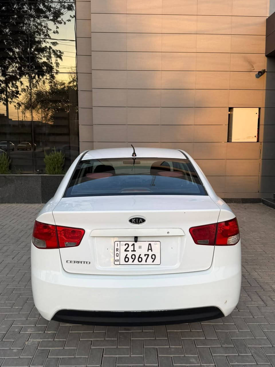 سيراتو موديل ٢٠١٠ سنويه وارقام جديد باسمنه تحويل او وكاله صدر امامي خلفي جديد تبريد ثلج  بل عافيه ع ياخذه تخم تاير جديد ماشيه قليل السونار مرفق بل منشور السعر ٩١ الاتصال ***********
