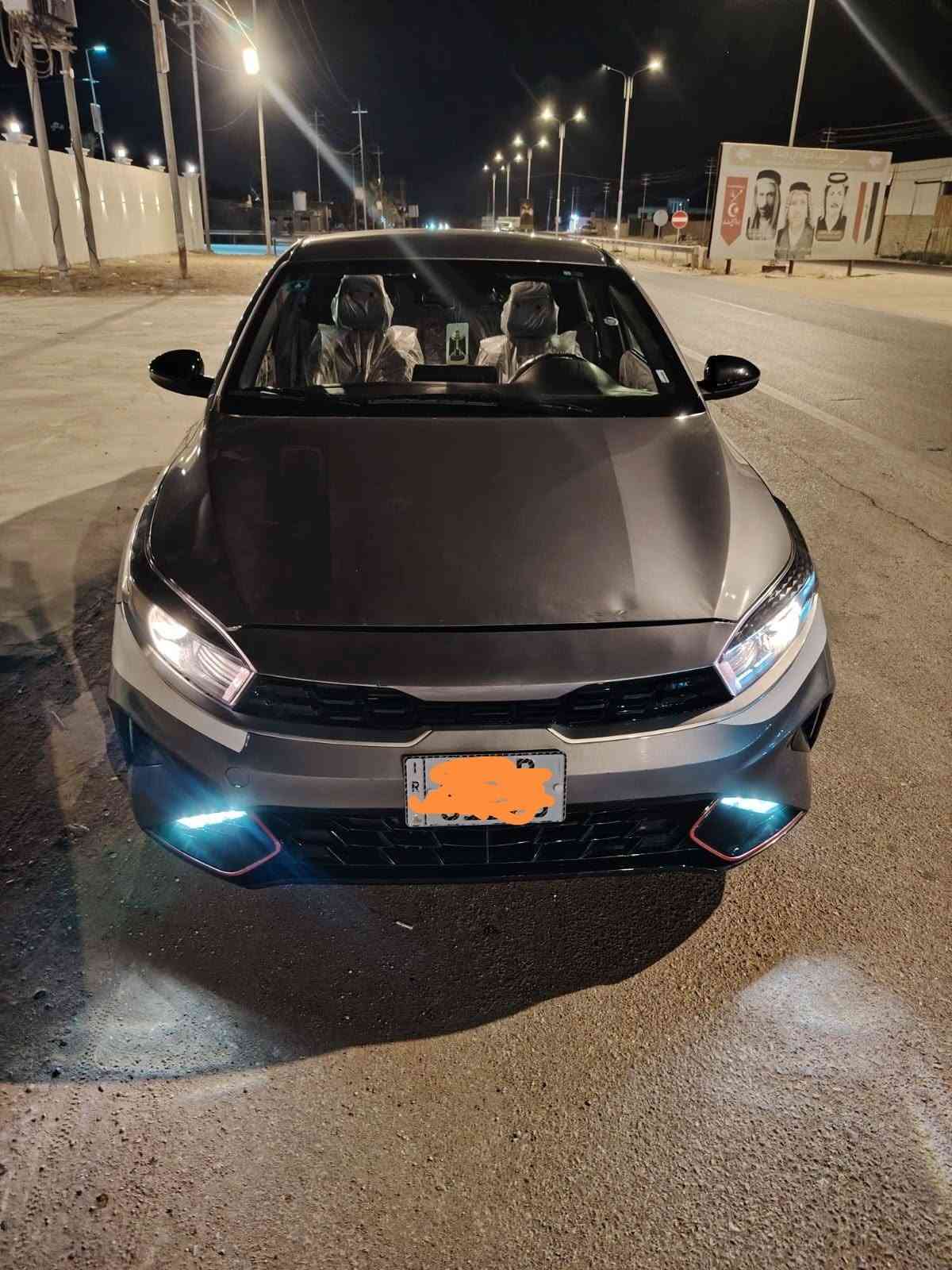 سلام عليكم خوتي العزاز كيا فورتي موديل 2023  أمريكي حادثه جاملغ بدون دواخل حجم محرك 2000
بصمه شاشه كبيره تشغيل عند بعئد سعرهه مناسب انتصل *********** مكاني ديوانيه

