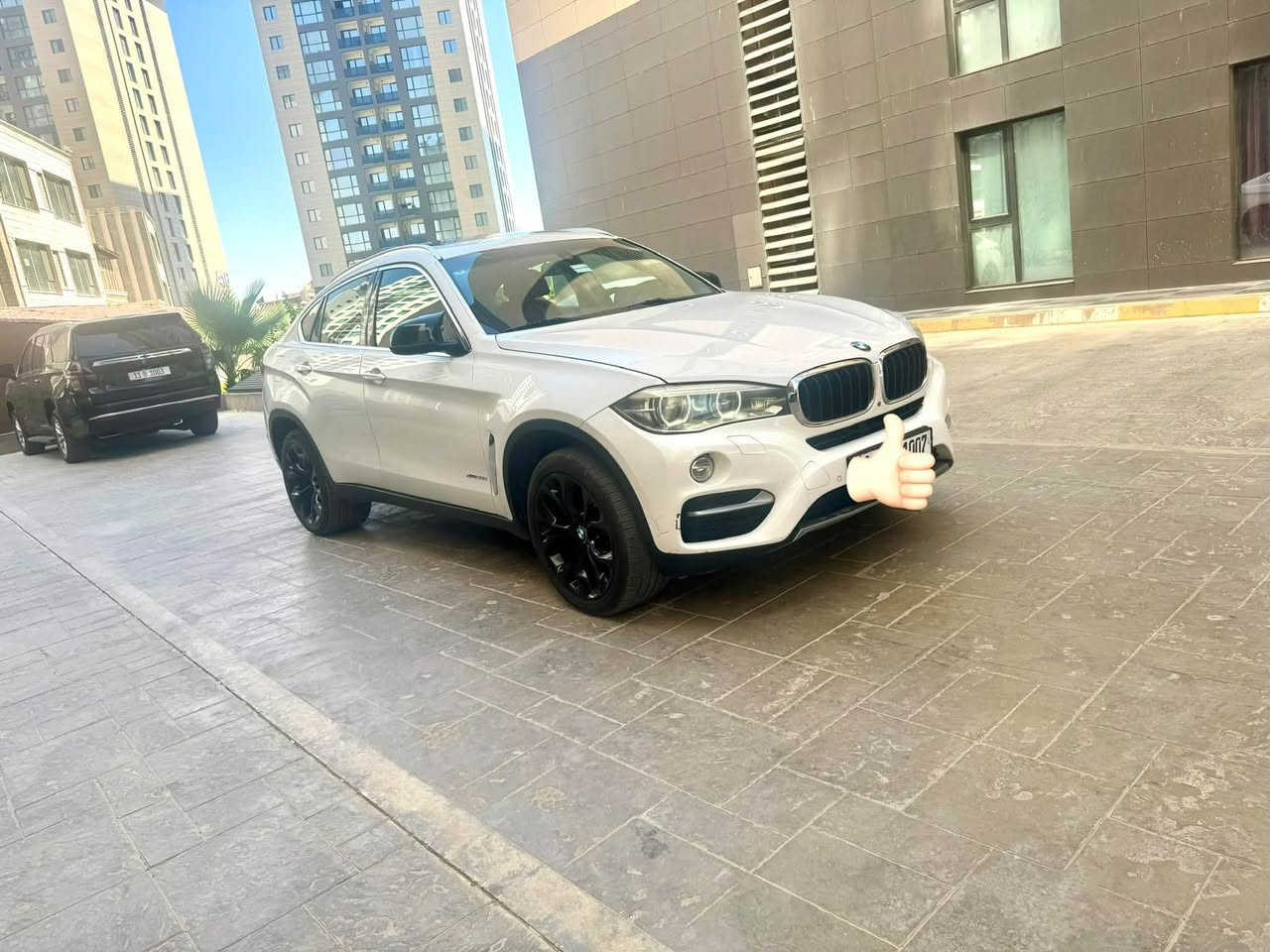 السلام عليكم للبيع.. 

بي ام X6 ٢٠١٦ وكاله العروش مكفوله من صبغ والتبديل بيه فقط بارد بسيط بين الابواب باقي كله مكفول كير محرك بدي باسمي رقم بغداد مواصفات السياره فوول ٤ كامرات داخل احمر تحكمات كشن ستيرن كهرباء لايت led صندوك كهرباء ابواب شفط فتحة ٣ شاشات محرك 6 سلندر المرغوب n55 مكفول xdrive35 وبيه اضافات سقف رولز رايز شباك لد كاربون فايبر داخل سيارة ماشيه ٧٨ الف كيلو متر حقيقي صيانه بدون اي مسج وبدون اي نقص سياره جاهزة من كلشي تبريد ممتاز سعر 267$ وقابل للتفاوض البسيط  مكان سياره حي الجامعة *********** للتواصل
