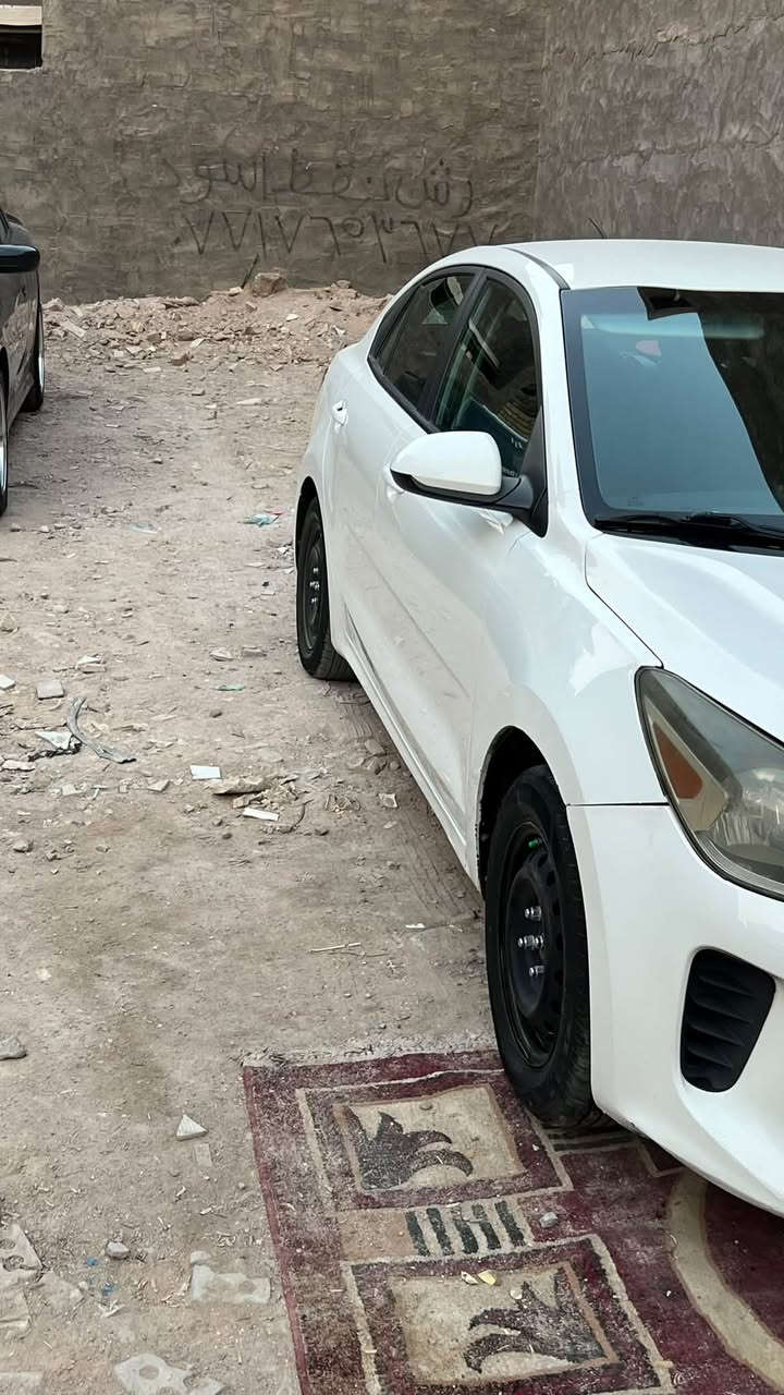 السلام عليكم كيا ريو موديل 2019 لون ابيض ثلجي سيارة تخبل بدون شواصي ولا لغود صور حادثها موجودة بلمنشور ماشية68الف ميل السيارة تخم تاير وصدر خير من الله ناعمه السيارة بلشارع تخبل سعرها89 وبيها مجال حك الجيه مكاني بغداد الدورة اتصل وبخدمتك***********

نص مكتوب في الصور:
- 45 2:19 bid.cars 10 / 10 1:1 5