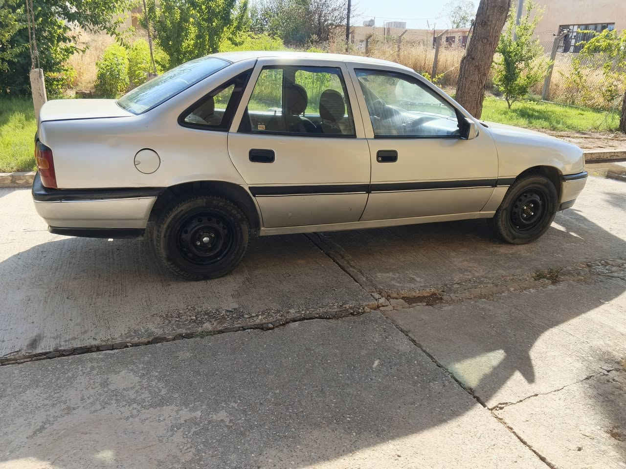 فگترا حجم 16 موديل 91 صبغ عام بيها ضربه بالصندوگ رقم اجنبي سنوية 31 شرط الوكالة والتحويل من الشرعي محرك گير شرط سعر 33 مجال ***********/ ***********

