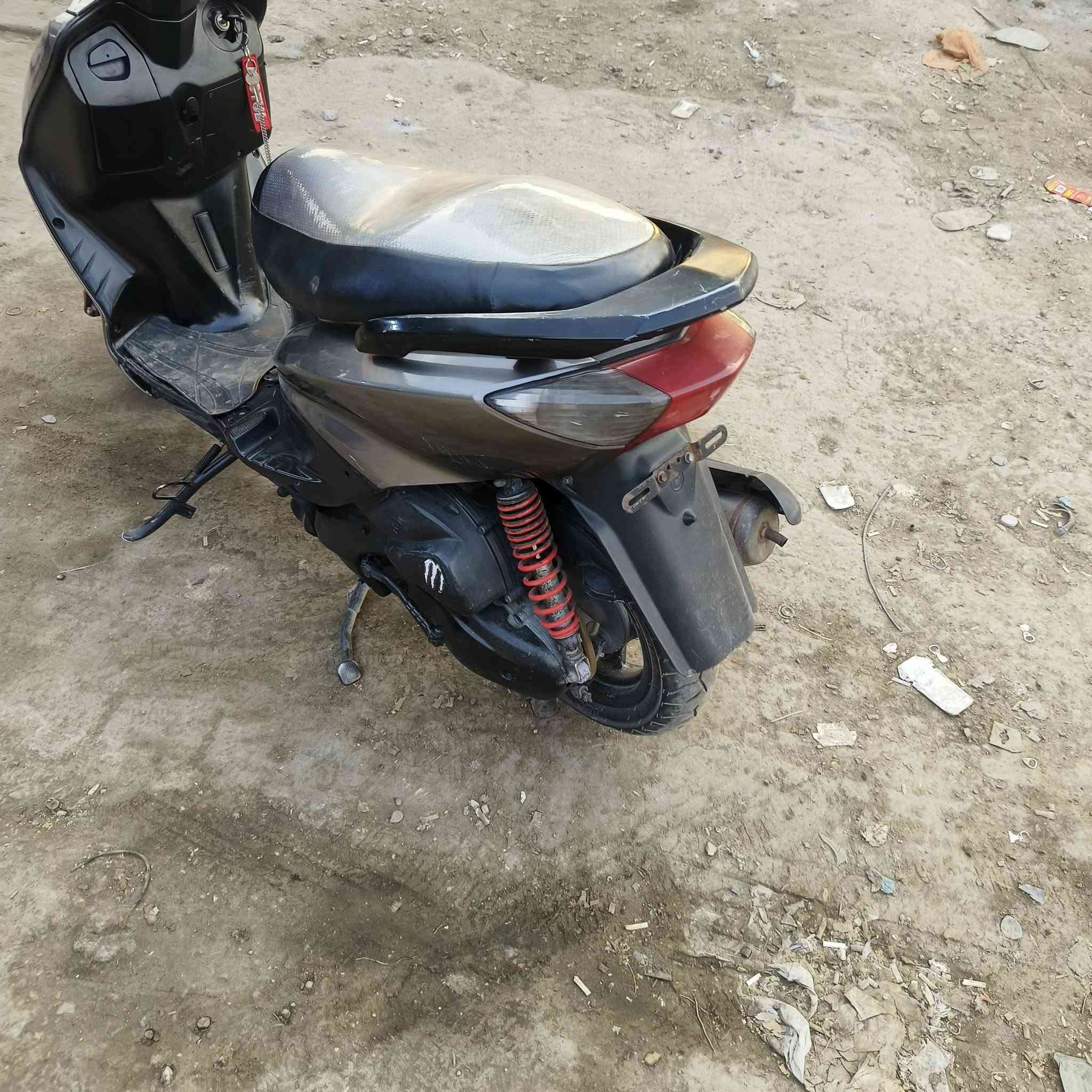 سكنس • ١٤٠ • مكفوله