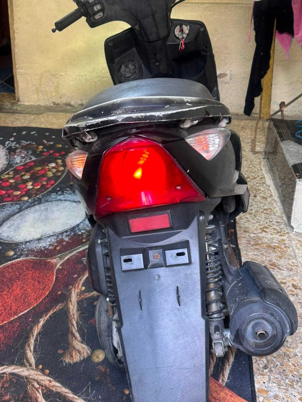 مرحبا GtR ثعلب دراجه رمبه وكاله بعدها بل جيس 
كهربائيات شغاله لوووك ✅ 
مكينتها اشك الكاع شكك ✅ 
دراجه بصمه سلف ✅
دراجه كامله مكمله عيوني شما اوصفها قليل بحقها شلعتها تموت 💖🤍🤍🤍مكاني بغداد رقم واتس ✅ ***********
السعرر جدا مناسب خاص واتساب يروحي 💖💖💖💖🤍
