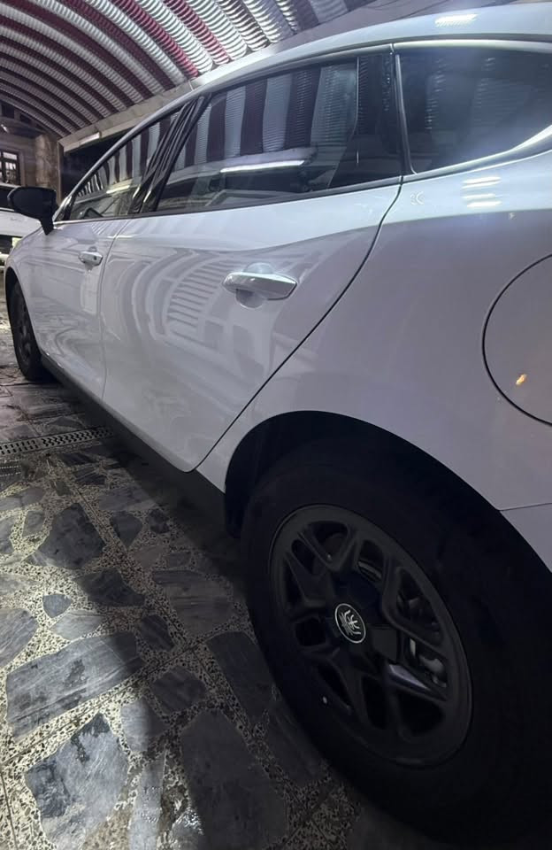 🚘بي واي دي گن بلاص 🚘

• موديل 2025 ماشية حاليا 4000

🔋 المحرك 
 • محرك 1500cc اقتصادي (Hybrid + Electric + Petrol)

 • تبريد أمامي وخلفي قطعتين

 •   تمشيك  مايقارب2100 كم🔥+ على الكهرباء فقط 55km
 • بصمة + كارت دخول ذكي
 • شاشة وسطية
 • كامرة خلفية
 • حساس خلفي 
 • لايت زنون
 • بك لايت LED
 • ويل اسود مات 
 • تحكم مقود
رقم السياره مميز  53539

السعر 18،200،000 مليون وبيها مجال بسيط
رقم الهاتف / ‭***********‬

📍 العنوان: بغداد – بغداد الجديدة
