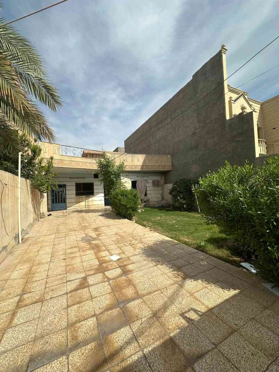 تكريت حي الضباط • ٣٠٠م • شارع ٦٠ تجاري