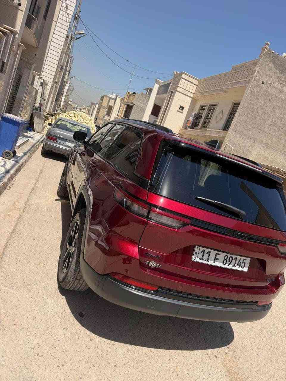 السلام عليكم 

جيب كراند شيروكي التيدو بلاك 2025

المحرك : . V6. 3.6L
ممشاة السيارة:12433km

سيارة وارد امريكي 
حادث كما موضح بلصور
ومن خلال الشحن طخة باب الصدر ع كد شبر 

المواصفات
فتحة سقف
كشنات جلد+شاموة
كشنات امامية تدفئة 
ستيرن تدفئة
كشن السائق كهربائي
شاشة 10.1انج
الصندوك كهربائي 
سياقة ذاتية 
نقطة عمياء
تشغيل عن بعد 
ترحيب عند الاقتراب 
نضام كاربلي 
وباقي مواصفات جيب المعروفة 

السعر 32.500$
سيارة…..للــبيع فقــط ‼️⚠️

العنوان الدورة حي دجلة 
*********** بغداد, العراق
