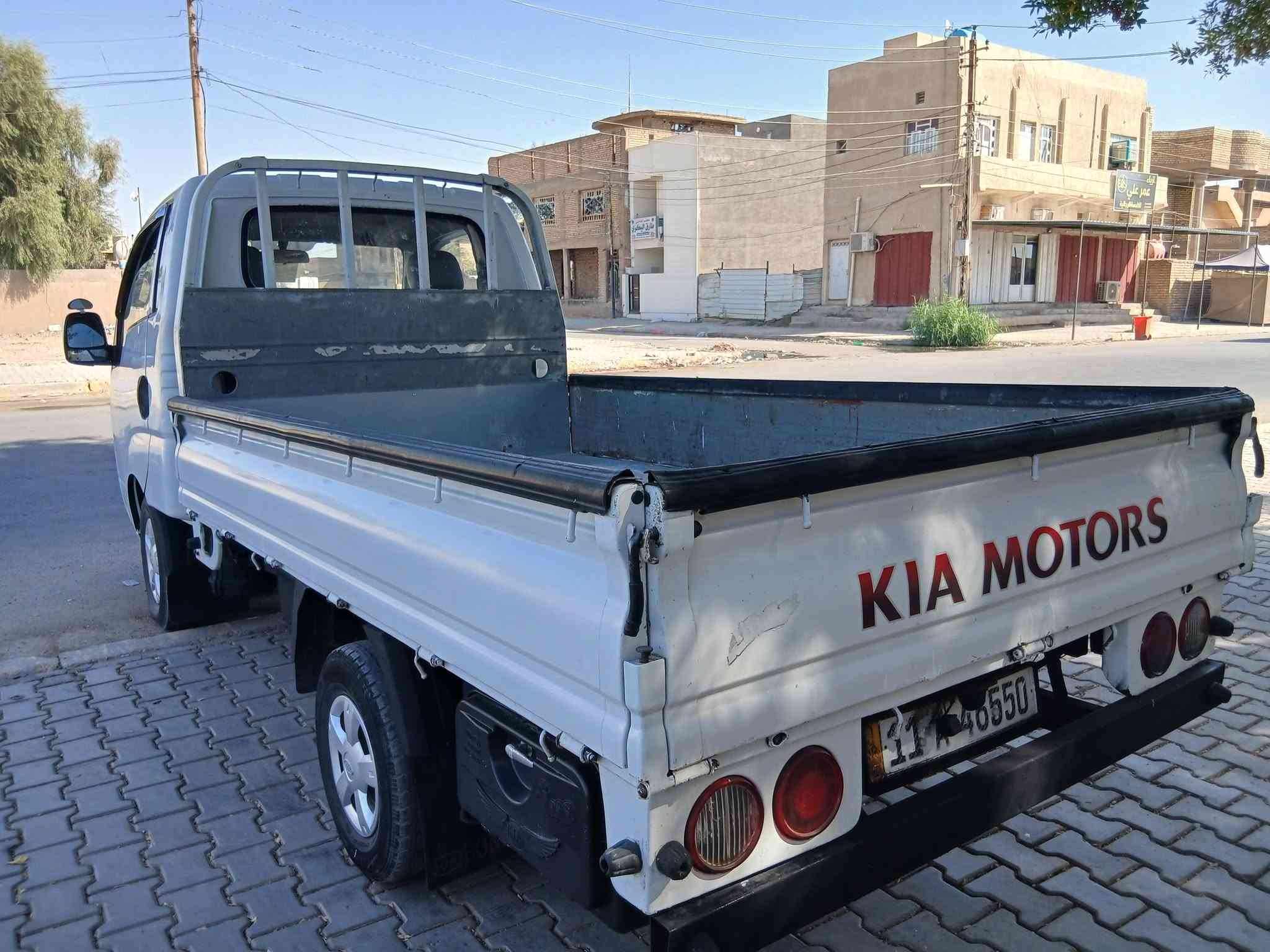 للبيع كيه موديل ٢٠١٢ رقم بغداد انكليزي مكفوله كفاله عامه كير محرك اكسل تخم تاير كهرباءيات تبريد ثلج سياره جديده بلاديه جاهزه من كلشي العنوان بغداد الطارميه الشراي يتصل الهاتف ***********.  //  ***********
