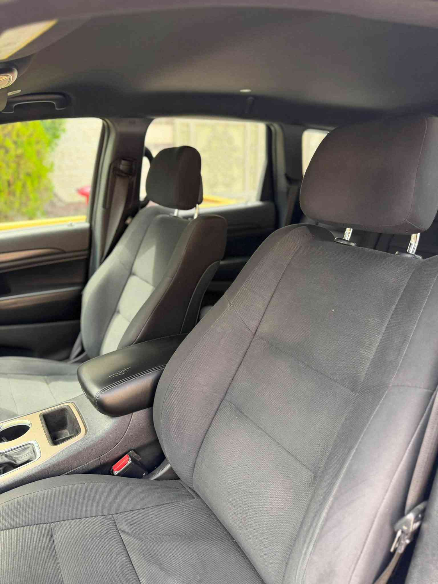JeeP Laredo 4X4
الموديل : 2017
العداد : 120.000
المواصفات معروفة لاريدو:
بصمة
تشغيل عن بعد
دفع رباعي
رادار خلفي
كشن كهرباء
كامرة خلفية

ملاحظة : سيارة كلين تايتل داخل بشرط 
بدون صبغ حتى دعاميات بدون حالوب بدون تبديل
محرك مفتوح مبدل بساتم 14 بانزين عادي يمشي

السعر : 190$
مكان اربيل 
للاستفسار :
***********
***********

