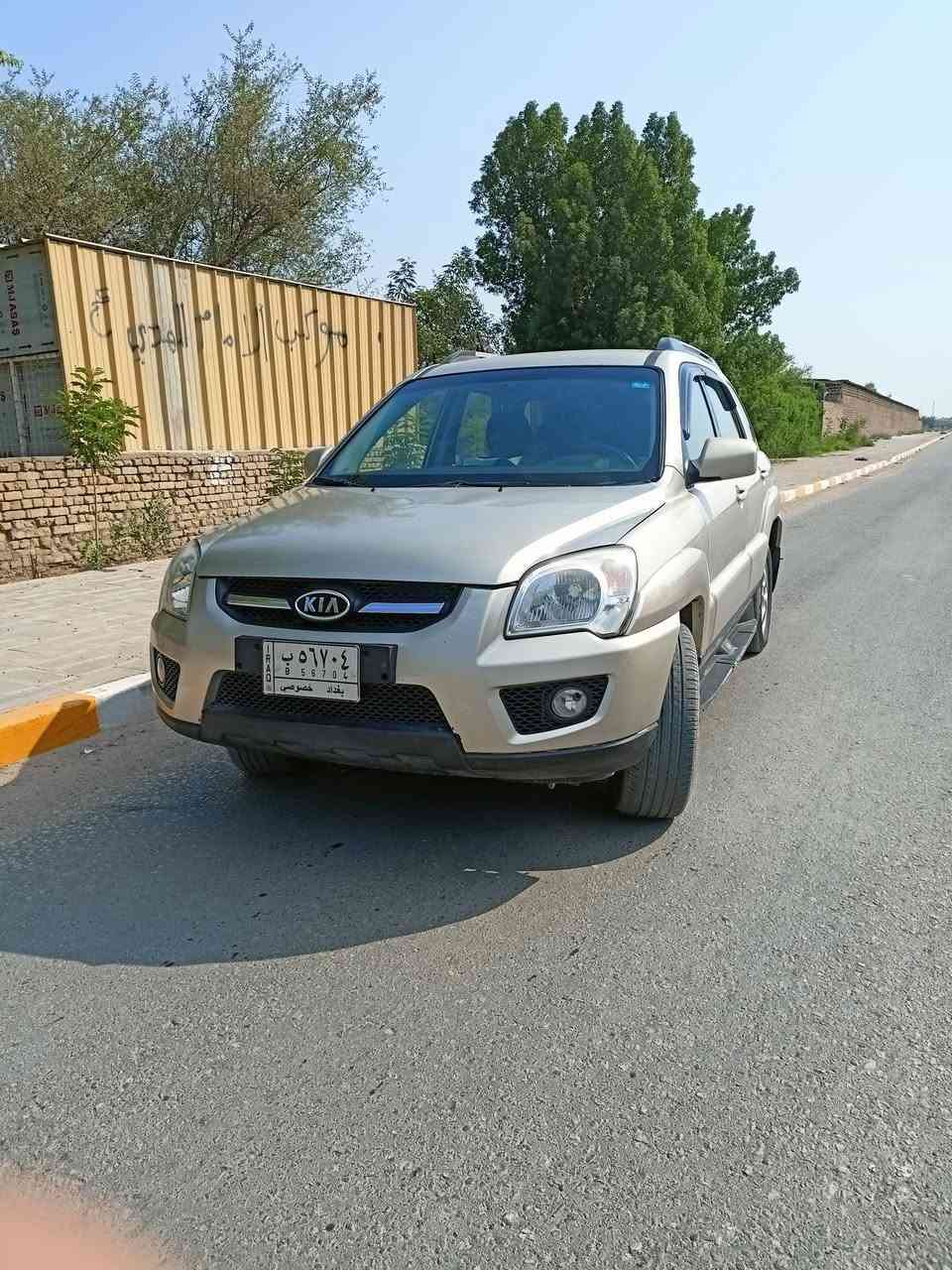 السلام عليكم
سبورتج 2009 وارد امريكي السياره نضيفه وخير من الله
محرك 2700 
6 سلندر 
الضرر (بجم +باب السايق)
مكان السياره(بابل)
السياره ما ناقصها شي 
تبريد شغال (ثلج)
شلعه ومعدل خير من الله 
السعر 79 وبيها مجال 
الرقم ***********
ملاحظه: غير متواجد عل نت
