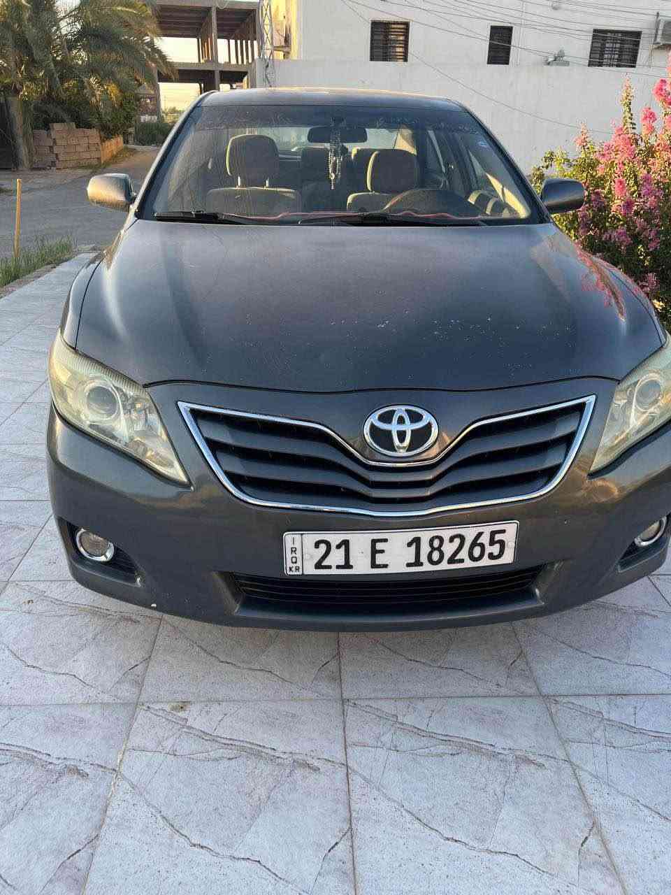 كامري للبيع فقط LE
وارد امريكي 
موديل 2011
ضرر _ فقط قبق الجنطه بدون دواخل 
ماشيه 170 الف كيلو مو ميل 
سياره تحويل مباشر 
سياره كير شرط 
محرك شرط 
تايرات جديده 
صدر جديد
سياره ما ناقصه كلشي 
جديده السياره 
 الاستفسار الاتصال على الرقم 
*********** تكريت, صلاح الدين

