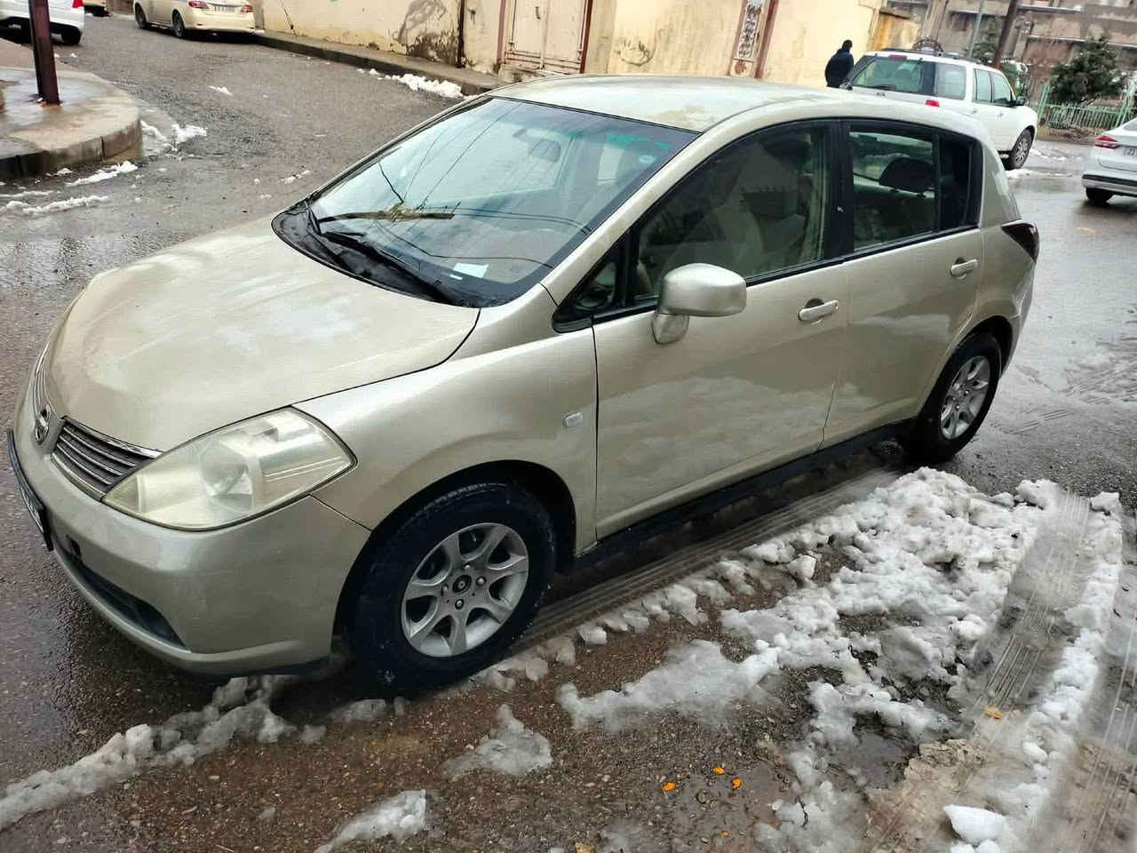 سلام عليكم تيدا 2007 ع وضع البلاد بشرط كير مكينه تبريد كهربائيات ضررها قطعتين ابيعك حزام بدون معجون كلير فقط بدون دواخل سعر (62)  مكاني تكريت/ ***********
