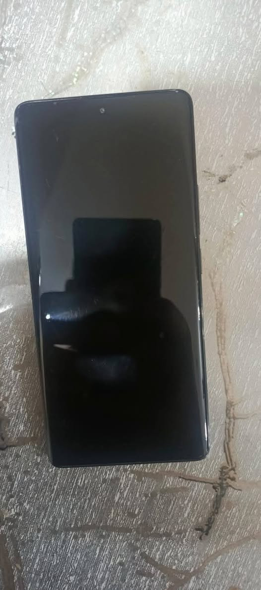 سلام عليكم نوت 14برو مكفول لبيع سعر 290وبي مجال 
***********
بغداد شعله
