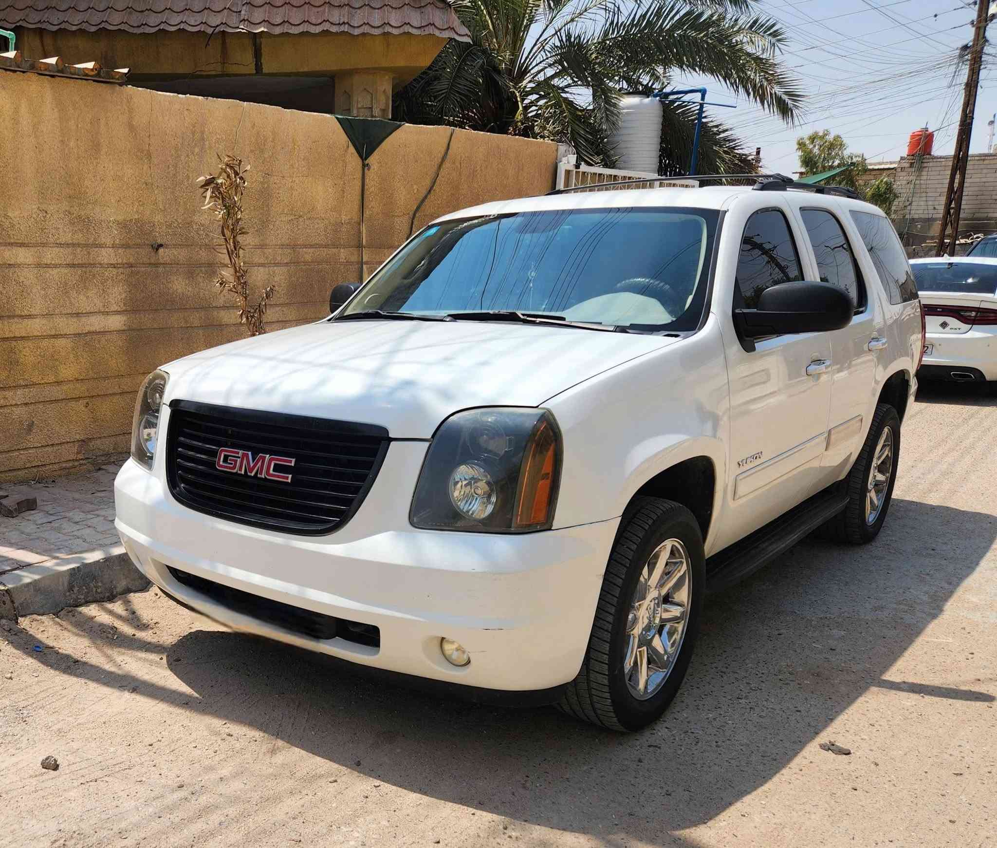 ⚠️يوكن 2013 خليجي⏪️
➡️رقم بصرة تحويل مباشر👍🏼
✅️گير مكينة حدادة تبريد بشرط✌️
✳️السيارة جديدة بمعنى الكلمة وجاهزة من كلشي▶️
☮️السيارة كفالة حتى من البارد والزنجار ما عدا رش قطعتين بدون معجون🚫
💵 225💵
📌بصرة📌
📞***********📞
