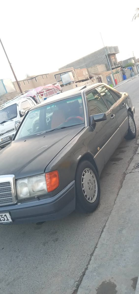 السلام عليكم
مارسيدس دب حجم ٣٠٠ موديل ٩٣ اصل مكينه وكير بطه ٢٥٠٠ تبريد ثلج تخم تاير رقم انبار انكليزي بأسمي تحويل مباشر مكفوله من الضرر صبغ جماليه بيها جراد قاعده وحده بيها لحيم اصل جلد فتحه سقف كهربائيات كلها شغاله سعرها ٤٥ وبيها مجال للشراي مكاني انبار فلوجه  ***********
