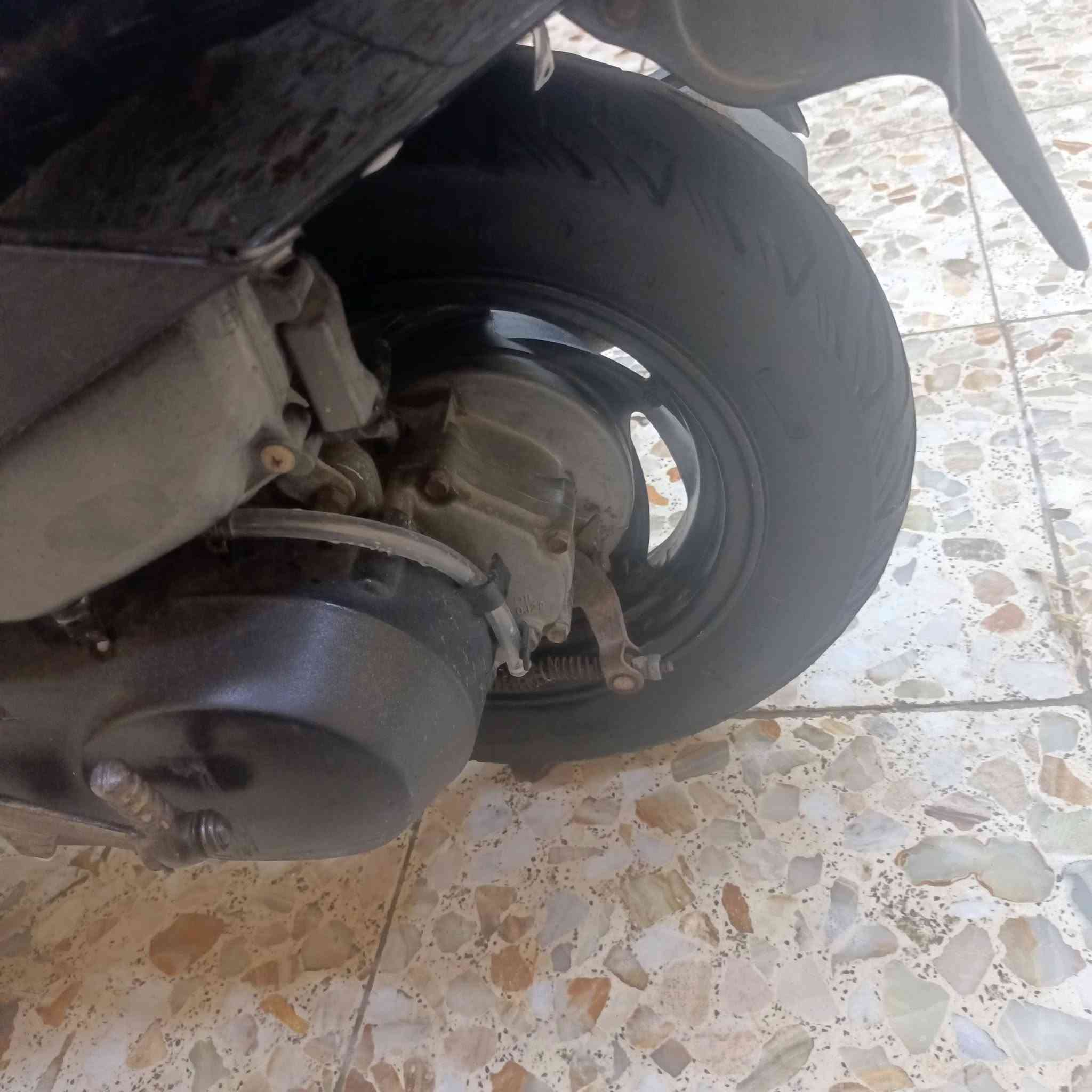 السلام عليكم سبيسي ياباني مكينة ناعمة كفرات اصلية وكابريتر اصلي دراجة نضيفة ماناقصهة اي شي مال جناي للستفسار ***********
