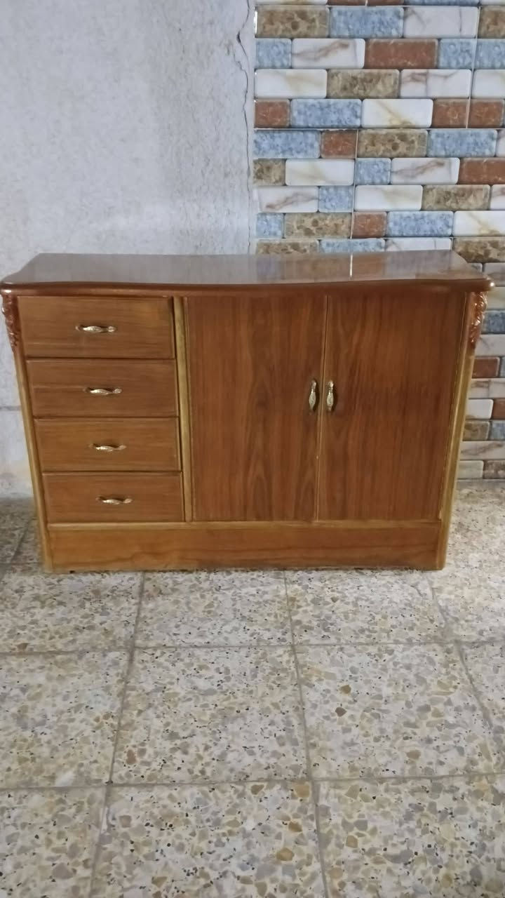 كومدي اخو الجديد صاج  داخل وخارج كلش  نضيف يصير للكتب يفيد كلشي السعرمناسب تعال خاص

