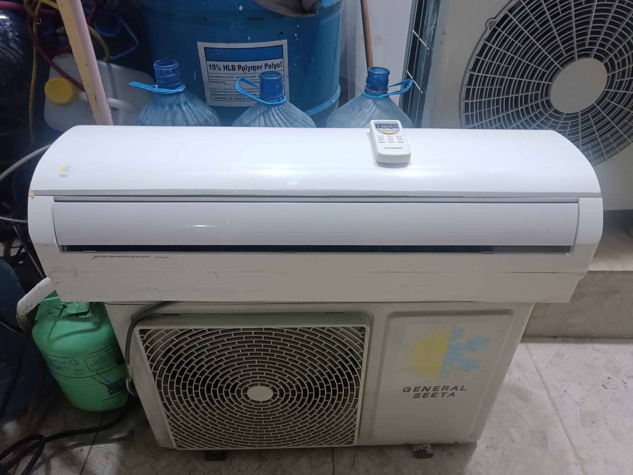 سبلت نوع جنرال  حجم طن ونص نضافه 1/1غاز شركه مقفل شرط تشغيل السعر 250ومجال للتصال *********** واتساب ماسنجر دهوك, العراق
