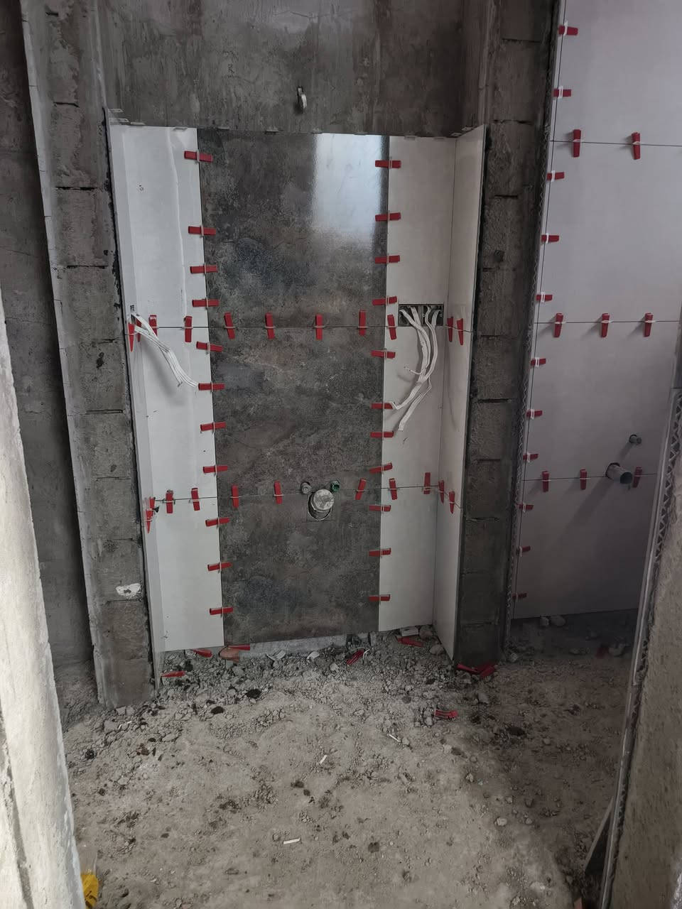 شغل استلام مهندس جدار وارضي داخل الموصل ***********
