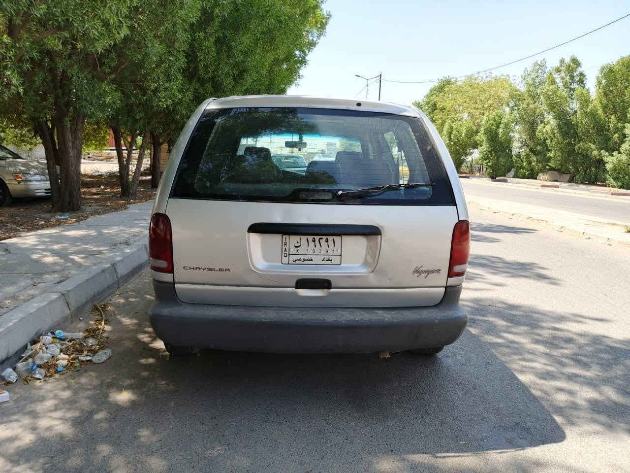 دوج كرفان موديل 2000 كير ومكينه كامري سياره جاهزه مكان التاجي حي الحسن العسكري *********** بغداد, العراق
