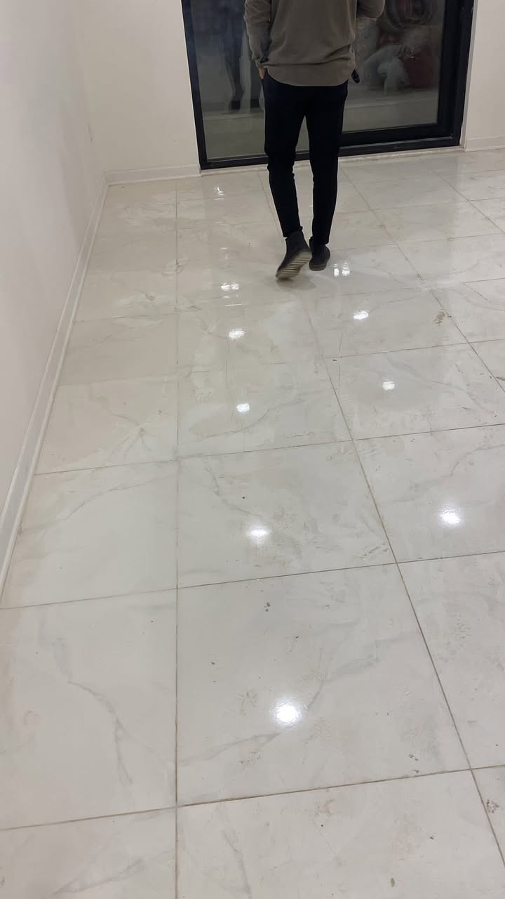 شقه للبيع بسعر جدا مناسب  على القرض العقاري
 مجمع الروان السكني مجاور كليه الرشيد 
  السعر الكلي   326 مليون 

 مقدم 170 مليون فقط 
 دفعات متبقية 36 مليون 
 120 مليون قرض عقاري  

 طابق 2 عمارة r7 
 للاستفسار ***********
