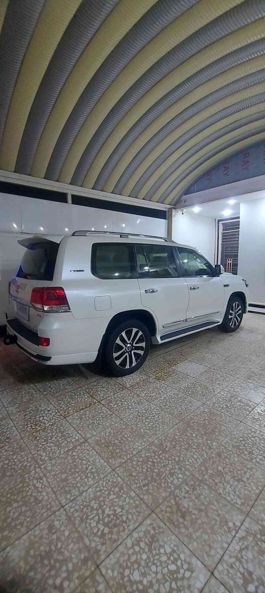 لاندكروز ساز 2019 بغداد
ماشية ١١٩ الف بغداد
كفالة عامة لا تبديل ولا صبغ ولا بارد ولا تكحيل 
للأستفسار // براء 
***********__  الديوانية
