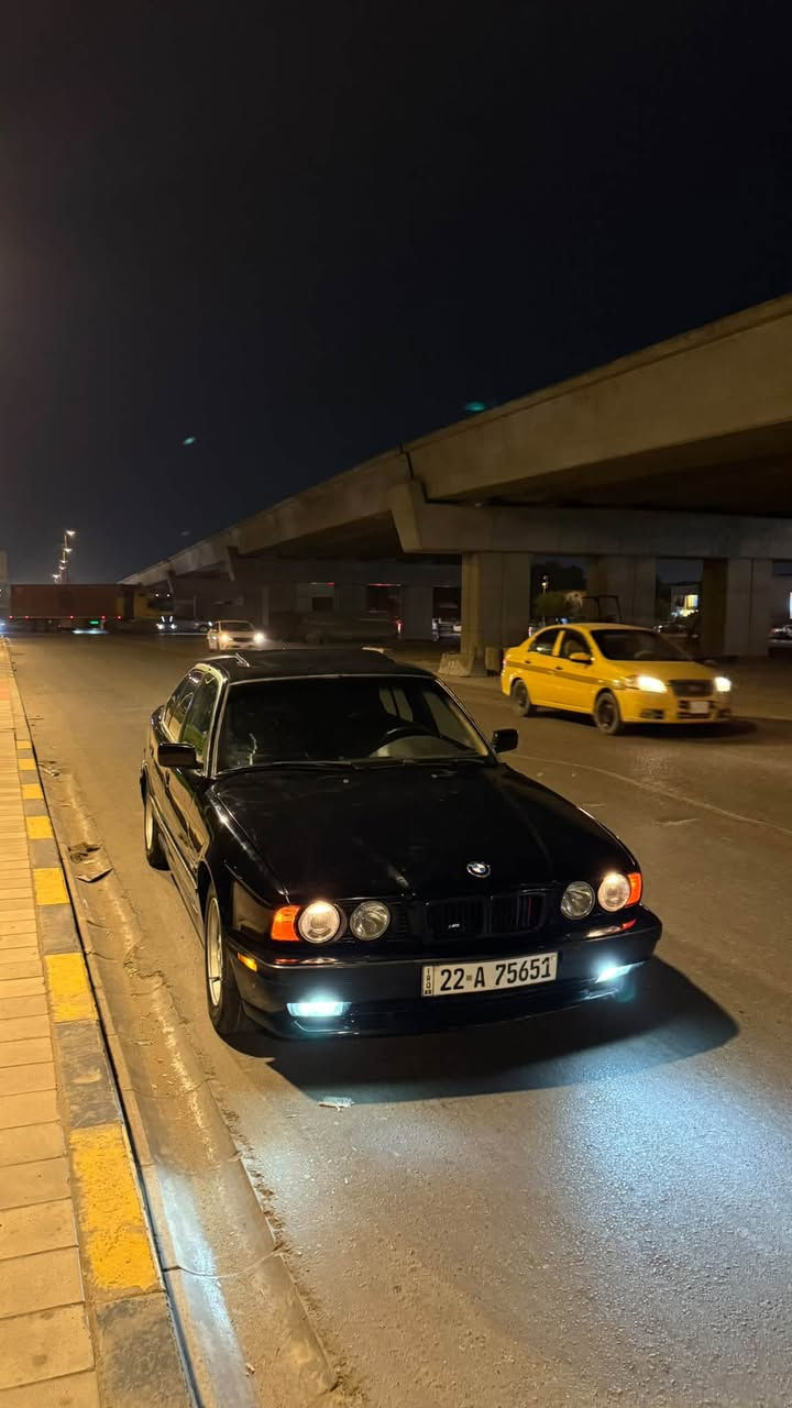 بي ام دبليو 520 • مكينه 528 • نجف الاشرف