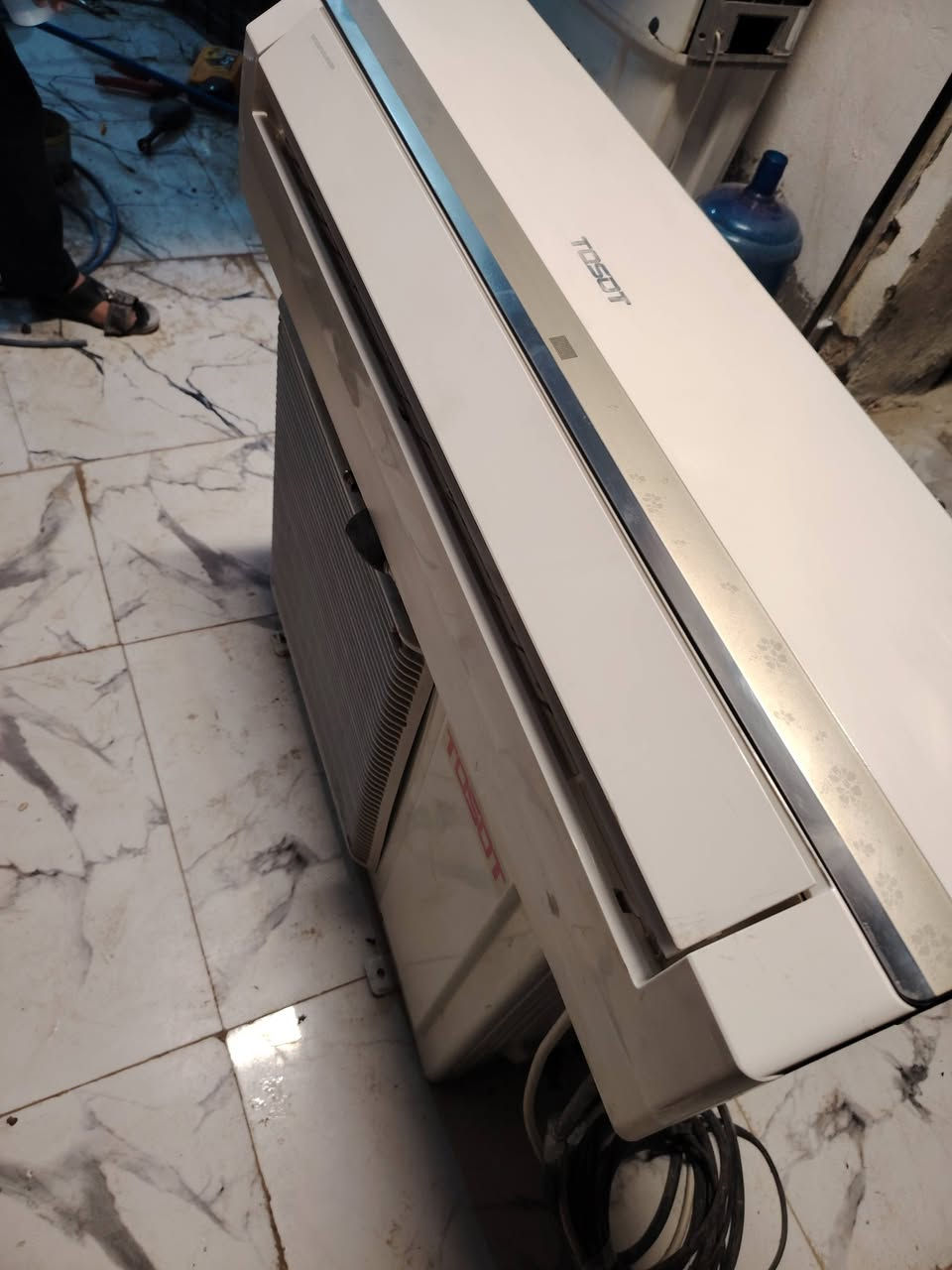 السلام عليكم سبلت توسوت الوجبات الاوله نضيف طنين كامل ويا بواري جدد السعر ٤٥٠ المكان نجف ***********
