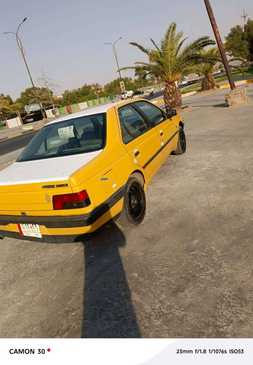 بيجو 405 موديل 2010 رقم بغداد سياره مصفره هيا وغرامات ملاحظه سياره جاهزه من كل شيء مكان السياره بغداد السعر 24 وبيها مجال رقم الهاتف ***********
