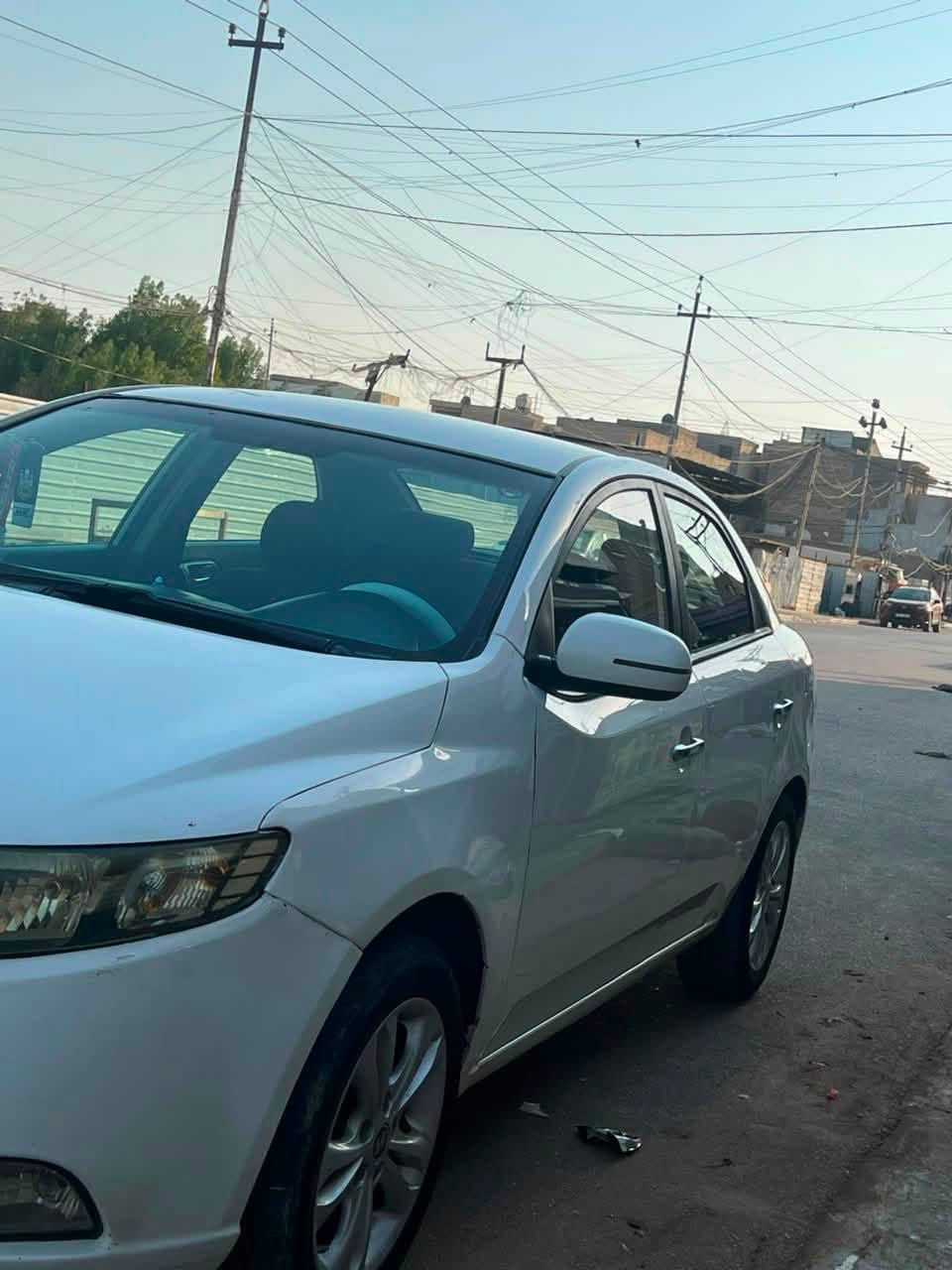 سيراتو ٢٠١٣
نص فول بيه ٣قطع 
صدر جديد تبريد ثلج مكينه كير شرط 
تحويل ثاني يوم
سعر 105 بيه مجال الشراي حك جيه 
سياره عل يديد نضيفه تخبل احلا من صور 
مكان بغداد الغزاليه
***********
