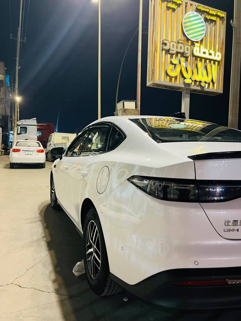 بيوايدي سيل 5 فول 13كامره وقوف ذاتي  موديل 25 كفاله عامه رقم بغداد بسمي ماشيه 25 السعر24.200
عنوان بغداد البلديات ***********
