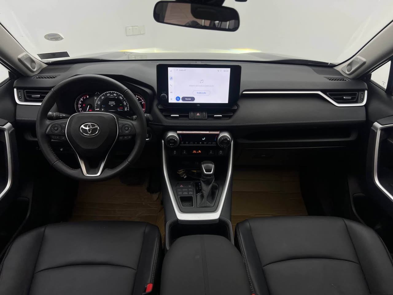 رافور • ٢٠٢٥ • فول XLE AWD