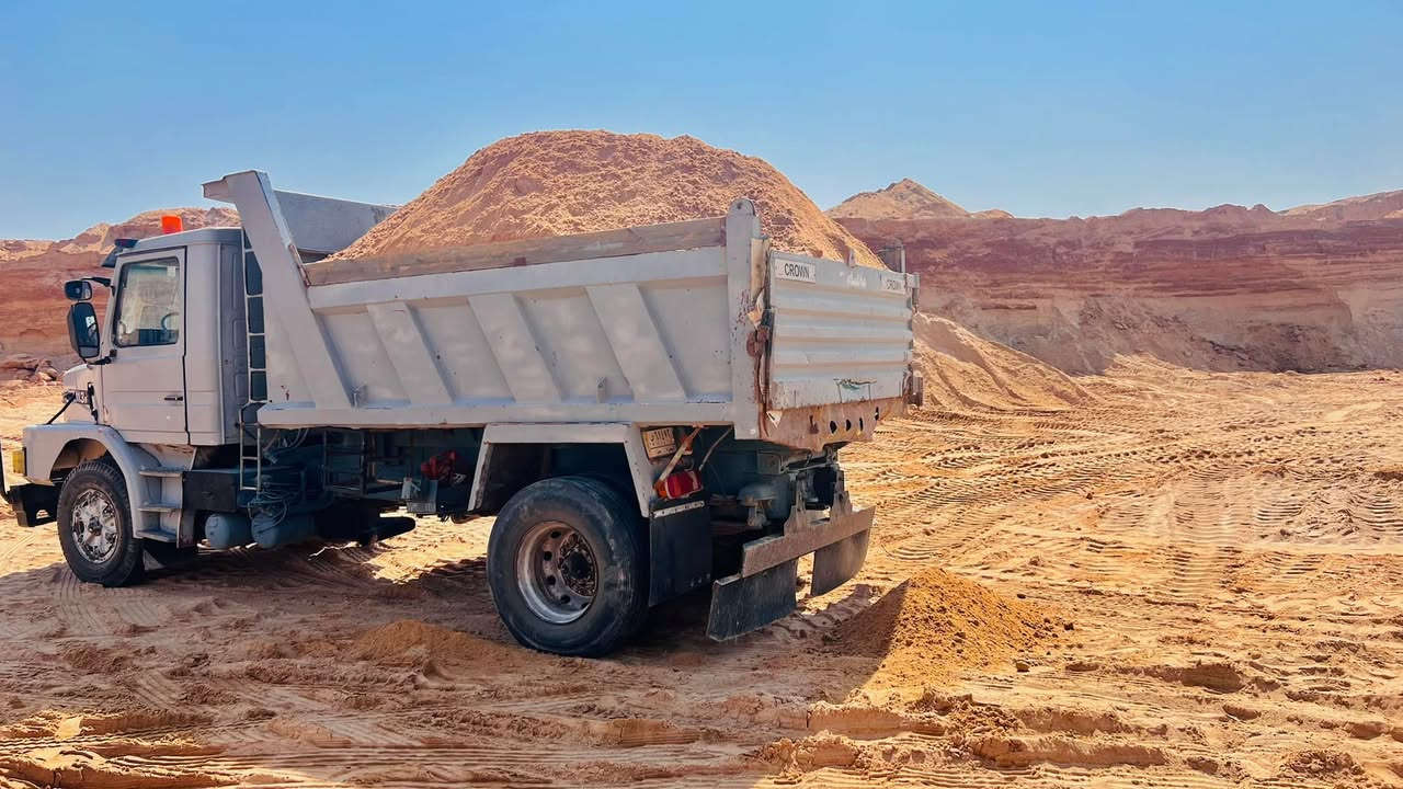 البيع رمل الحصيه مال لبخ رمل شرط يجيك نفس لحمل 
وبسعر مناسب نتصل وبيك خير وتدلل لسعر حسب لمكان 
***********
