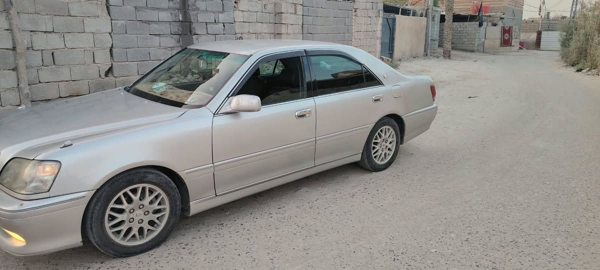 السلام عليكم، ملكة ادوات للبيع كصة جنطة ديفور جبيره ، رصاصي اللون ، كرستال الاصل، 3 دكم ، دمام ، تبريد ثلج
السيارة جاهزة من كلشي 
السعر 30وبيها مجال حك الجية
التواصل : ***********
السلام عليكم، ملكة ادوات للبيع كصة جنطة ديفور جبيره ، رصاصي اللون ، كرستال الاصل، 3 دكم ، دمام ، تبريد ثلج
