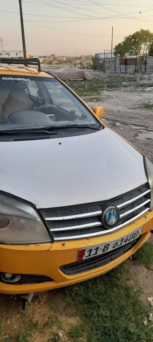 جيلي MK موديل ١٢ سيارة جاهزة ب اسمي السعر ٣٢ ورقة وبيها مجال .. ***********

