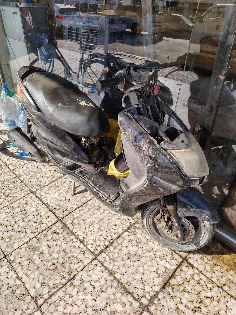 سكنس للبيع نكره بس عوزهه بلك وتشتغل ابيع كوم حديد 150 مكاني الاعلام ***********
