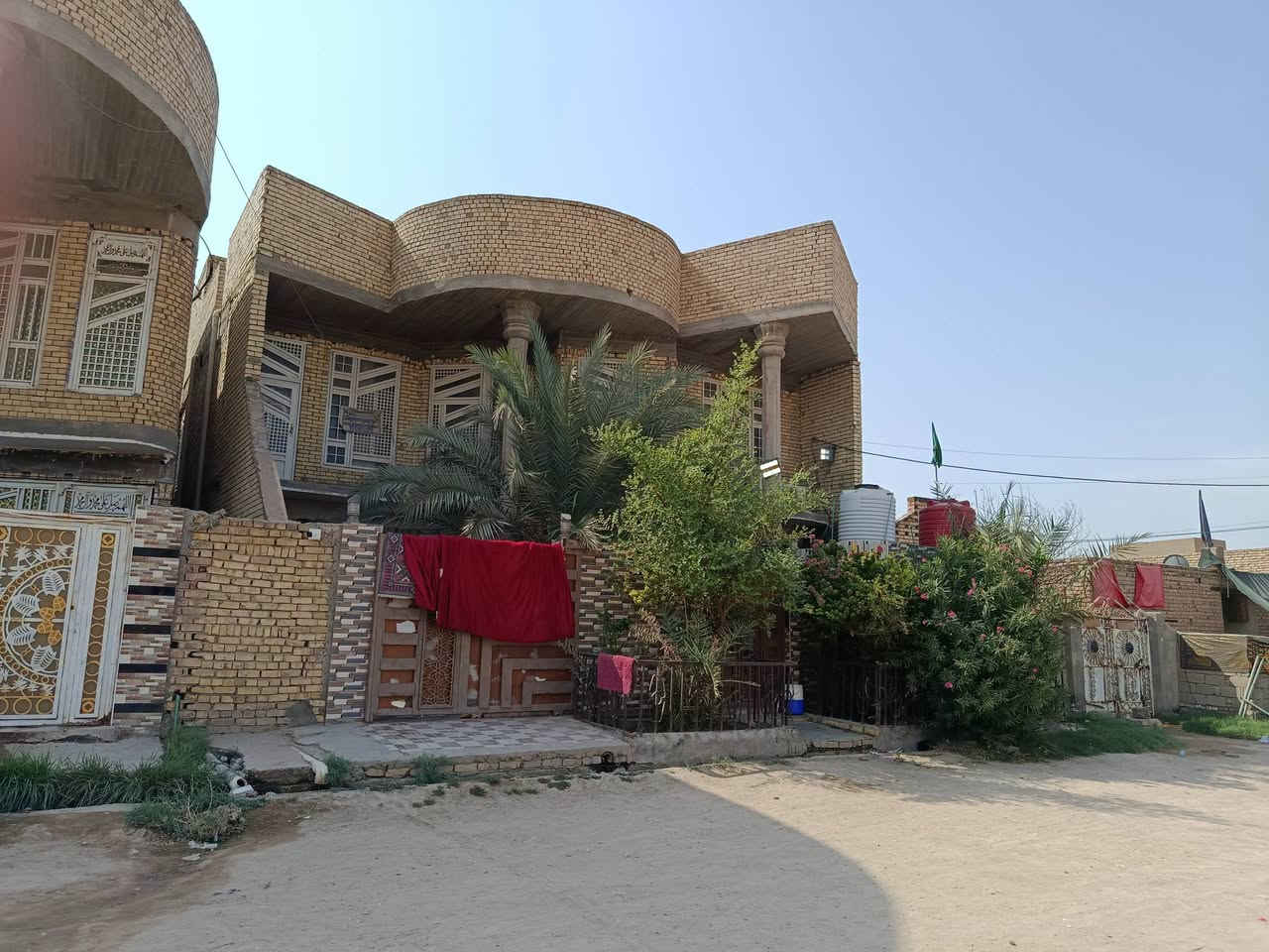 حي الزهراء غرب الجسر • طابو صرف • ٣ بيوت