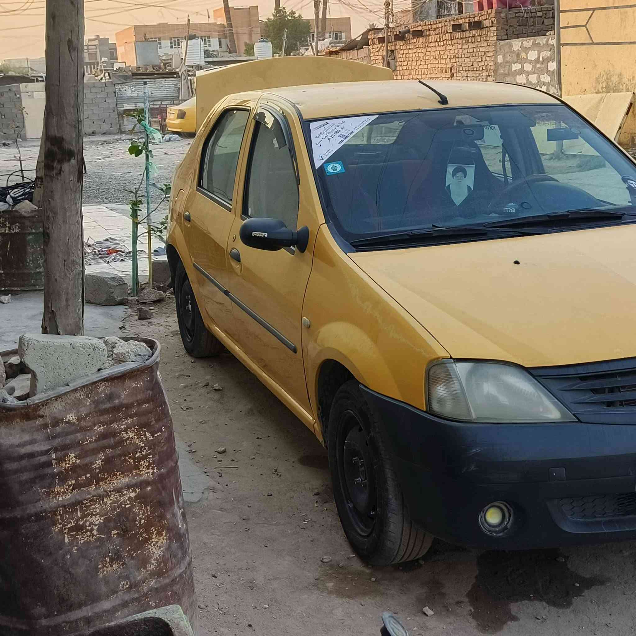 السلام عليكم رينو لوغان للبيع موديل 2014 السيارة خير من الله السيارة تبريد الرقم بغداد و نضيفه كلها شغالة ستيرن بور تخم تاير كير مكينه خير من الله السعر 48 وبي مجال بسيط كلش حك الجية ***********9
