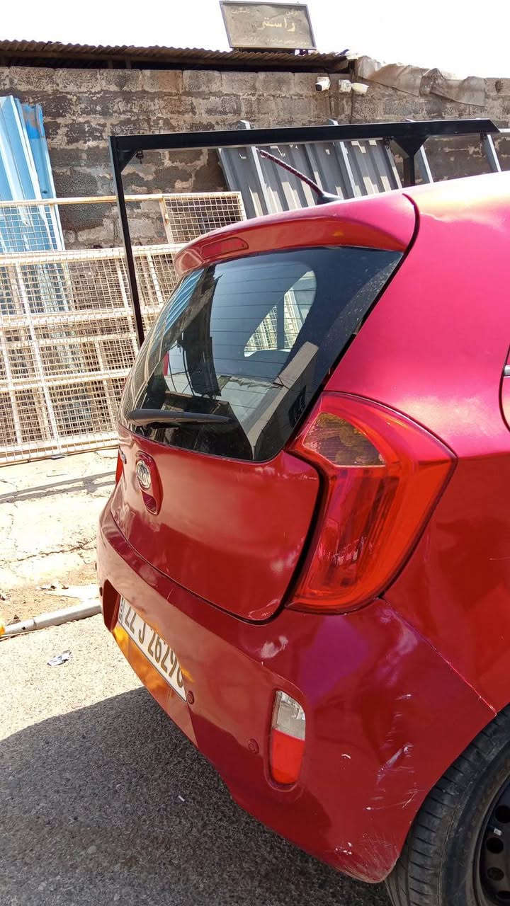 ‎سەیارەیەک بۆ فرۆشتن - Kia Picanto 2012
‎ مۆدێل: 2012
‎ ڕەنگ: ڕەش
 بارودۆخ: پێنج پارچەی هەیە، پێش و پۆشت بە شەرتی بێ دەعم (دەعمی نییە).
 مەکینە و گێڕ: بە شەرتی بەهێزی و تاقیکردنەوە.
‎ تەبرید: سارد و بە شەرت.
 تایە: چوار تایەی نوێی پێوەیە.
 کاغەزات: سەنەوی نوێیە تا ساڵی 2030، هەزەی نوێیە، بەناوکردنیش بە شەرت.
 تێبینی: سەیارەکە هیچ مەسروفی تێدا نییە و زۆر خاوێنە.
 نرخ: 58 وەرەقە (مەجالێکی کەم).
 ژمارەی مۆبایل: ***********

للبيع سيارة - كيا بيكانتو 2012
 الموديل: 2012
 اللون: أسود
 الحالة: يوجد بها 5 قطع صبغ، الامام والخلف بدون ضربات (بدون حادث).
 المحرك والجير: شرط الفحص والجاهزية.
 التكييف: بارد وبشط.
 الإطارات: 4 إطارات جديدة.
 الأوراق الرسمية: سنوية جديدة لغاية 2030، هزّة جديدة، والتحويل مضمون بشرط.
 ملاحظة: السيارة لا تحتاج إلى أي مصروف ونظيفة جداً.
 السعر: 58 ورقة (مع مجال بسيط).
‎ رقم الهاتف: *********** أربيل, العراق
