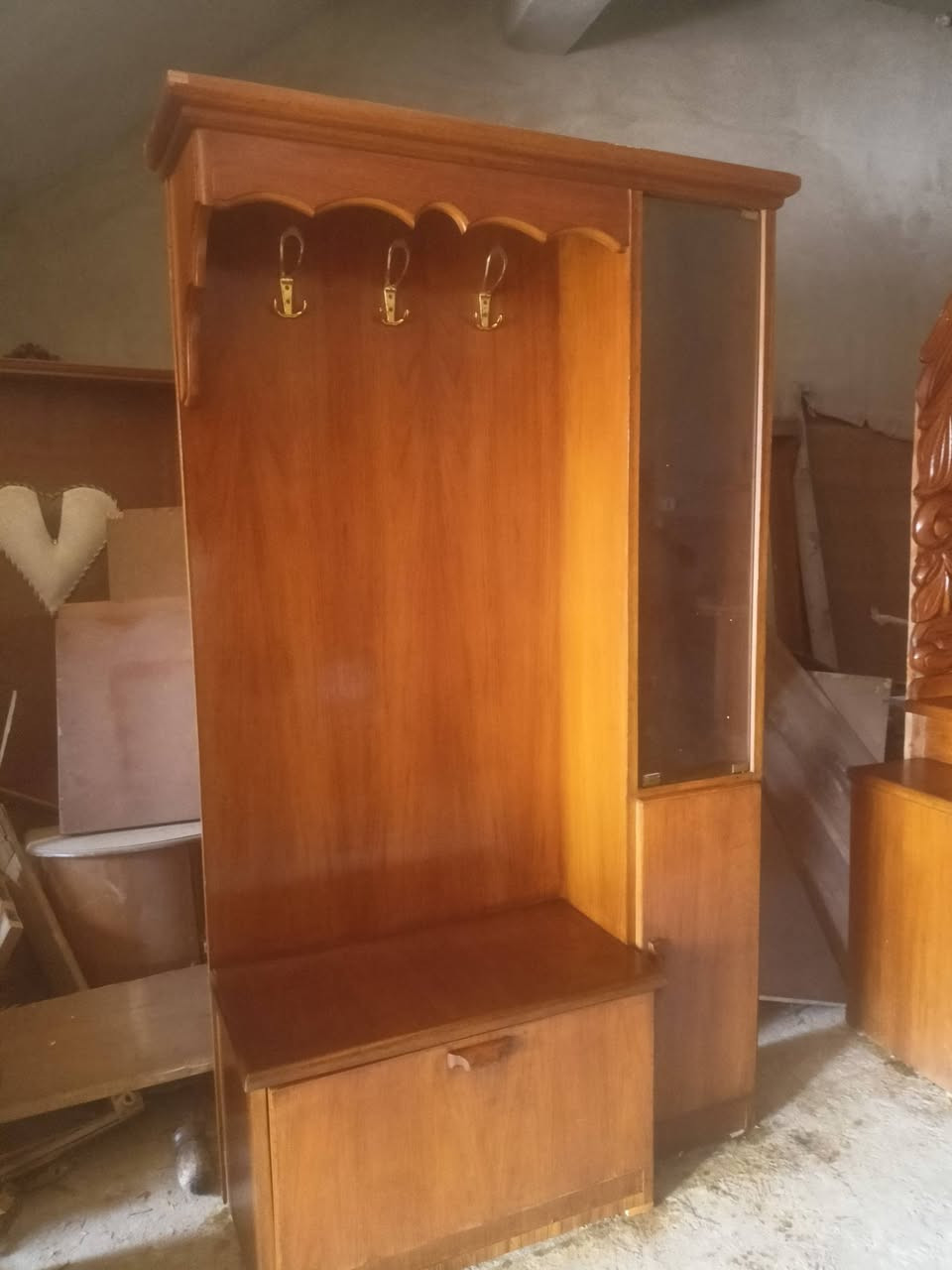 ***********غرفه سته ابواب 450بي مجال خشب ثقيل نضافه فوول ***********بي وتساب فقط العنوان حي الانتصار شارع 30قرب المركز
