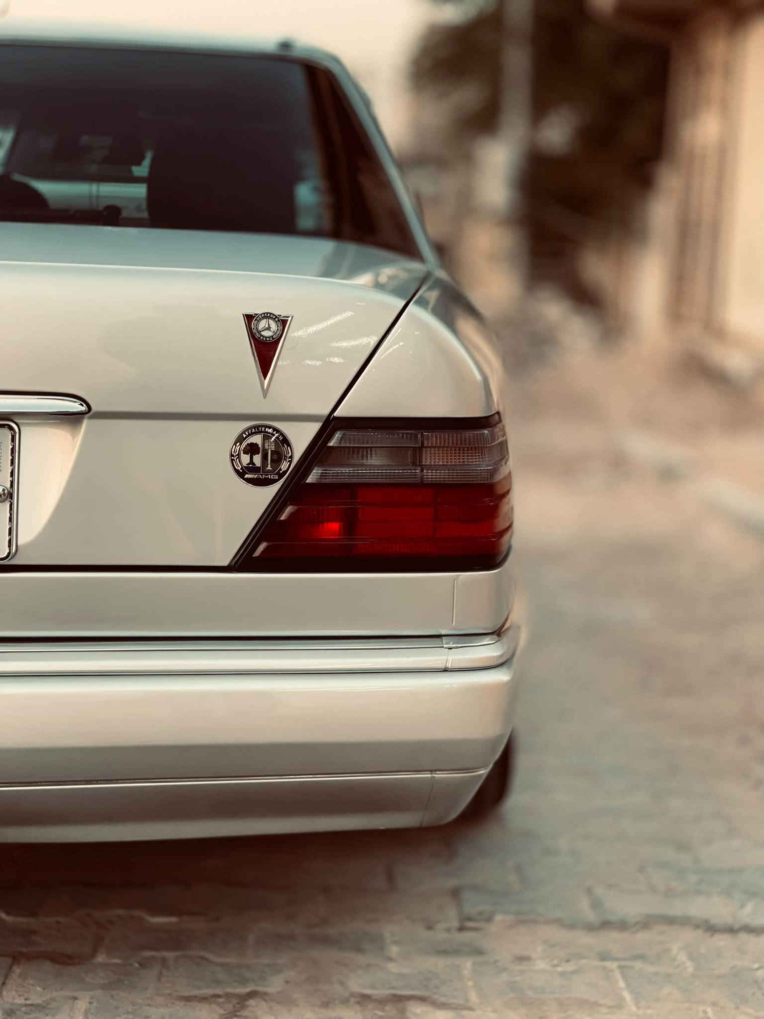 مرسيدس ١٩٩١ • فول مواصفات • فتحة سقف
