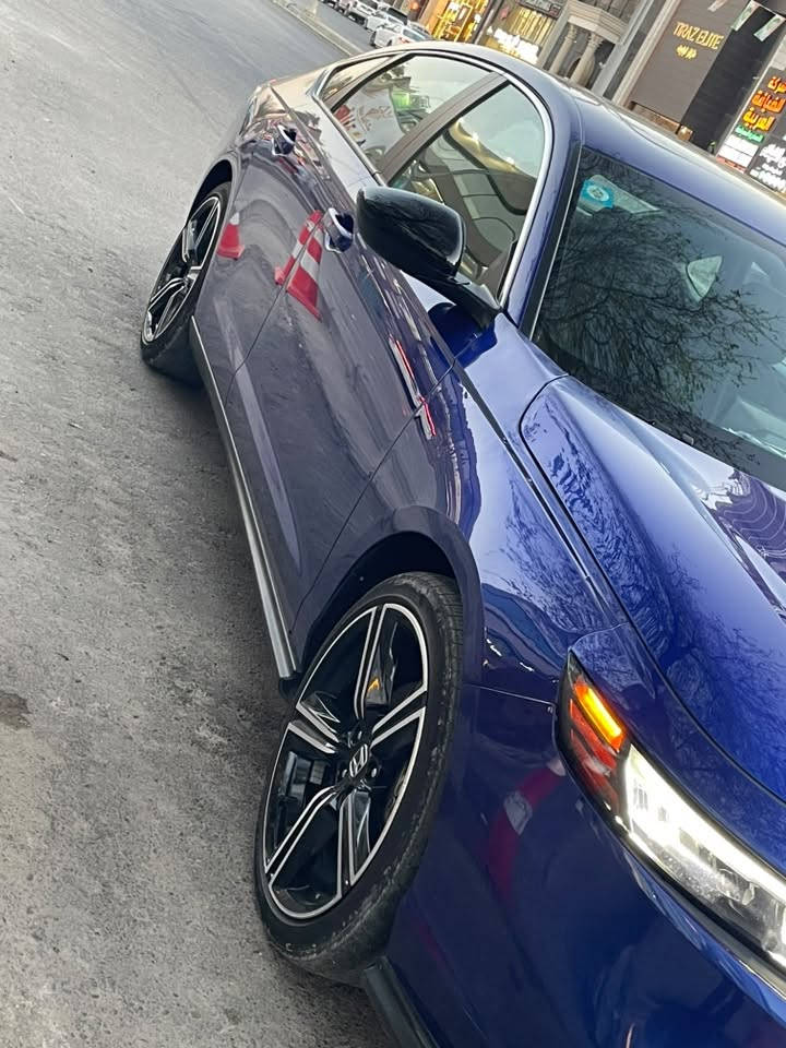 Honda  ACCORD ‎ SPORT 2025
📍السيارة موجوده في  بغداد 

هوندا اكورد سبورت هايبرد 2025 
اللون :ارزق    
الموديل : 2025 
المسافة المقطوعه mi 19
المحرك 2000cc هايبرد 

=======‎ 👇🏻👇🏻الاضافات فل كامل ======       

‎• فتحه سقف كرستال 3 حركات
‎• بطارية ليثيوم
شاشه كبيره نفكيشن 
‎• كاميرا خلفية   
‎•كراسي مخملً  
‎• رادار امامي
‎• مانع تصادم
‎• محدد مسرب
‎• تصحيح مسار
‎• كاميرا امامية
‎• مثبت سرعة
‎• مانع انزلاق
‎• استيرنق متحرك
‎• تحكم طارة
‎• بصمة تشغيل
‎• بصمة أبواب
‎• دخول ذكي
‎• إنارة ترحيبية
‎• مري كهرباء
‎• غمازات عالمري
‎• حساسات تجاوز BSM
‎• نقطة عمياء 
‎• حساسات تجاوز عدد 2
‎• شاحن وايرلس 
‎• شاشة اعطال
‎• هندبريك كهرباء
‎• عداد ديجيتال
‎•ويل قساس 19
‎• اضوية امامية LED
‎• اضوية خلفية LED
‎• حساسات اضاءة
‎• إنارة امامية تلقائية Auto
‎• إضاءة امامية فل زنون LED 
حساسات خلفيه 
‎• حساسات دخول الإنفاق
‎• حساسات ضغط هواء الإطارات
‎• اضاءة فل زنون LED
‎• نظام صوتي مميز 
‎• أوامر صوتية

‎• نظام GPS + خرائط
‎• 3 أنظمة قيادة (,,)

بلوتوث
‎• مدخل USB + AUX 
رقم الهاتف *********** 
متواجد واتساب 

السعر 175 وبيه مجال للشراي
