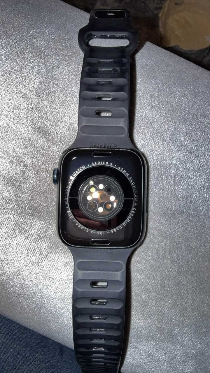 السلام عليكم
ساعه ابل واج سيريس 9
حجمها 45mm
نسبت البطاريه 94 ‎%‎🔋
ذاكره 64 غ.ب
السعر 275 الف 
غراض الساعه كله موجوده باكيت والشاحنه
رقم التلفون ***********
عنواني بغداد متواجد واتساب او اتصال فقط
