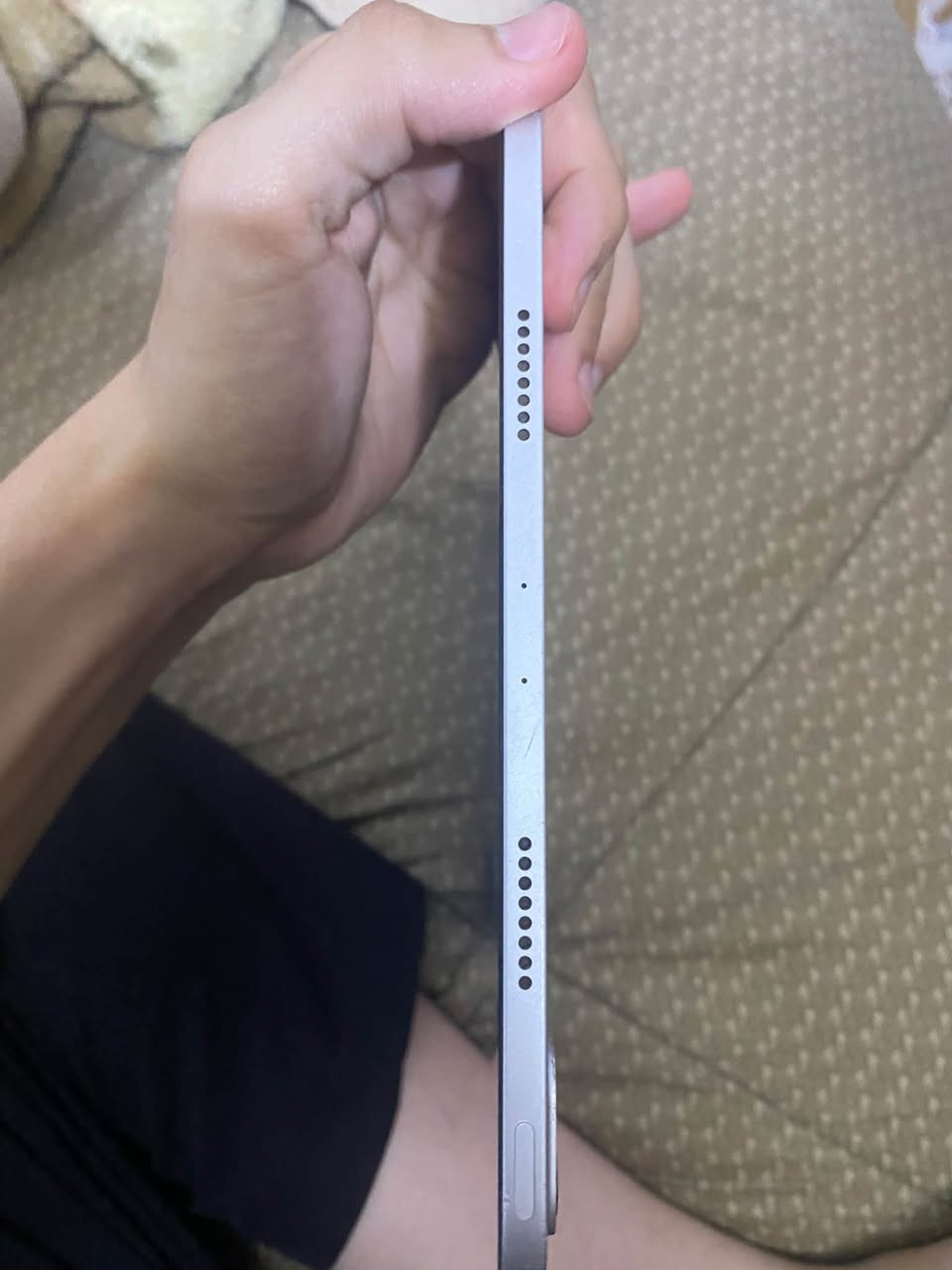 سلام عليكم ايباد ابل معالجm2عربي شرق اوسط بطاريا 88جهاز نضيف ومداخل صيانه انتبه نسخه الشرق الاوسط مو الامريكي ذكرة256جهاز فقط هاي الكامرات الي بيها فطر خفيف وممبين ومايهم اصلن علما ان جهاز 2023كارتونه ويا سعرا 800وبي مجال للشراي توصيل موجود رقم الهاتف وتساب *********** عنواني بصرة
