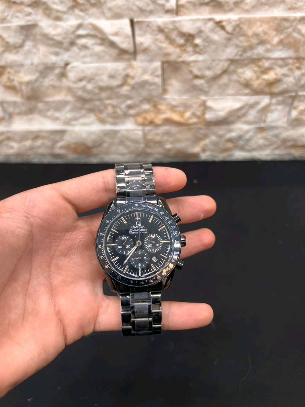 ⌚✨ أناقة الوقت تبدأ من هنا ✨⌚

🔥 ساعات راقية بتصاميم عصرية وفخمة
💎 جودة وأناقة تليق بكل مناسبة
🎁 اختيار مثالي إلك أو هدية لشخص تحبه

📦 توصيل لجميع أنحاء العراق 🇮🇶
💰 أسعار مناسبة ومنافسة
📲 للطلب والاستفسار واتساب: ***********

✨ لا تخلي الوقت يمشي بدون أناقة…
⌚ اختار ساعتك وخلي حضورك يحچي عنك 🖤

━━━━━━━━━━━━
👑 الجود لبيع الساعات
⌚ وقتك… يستاهل الفخامة ✨