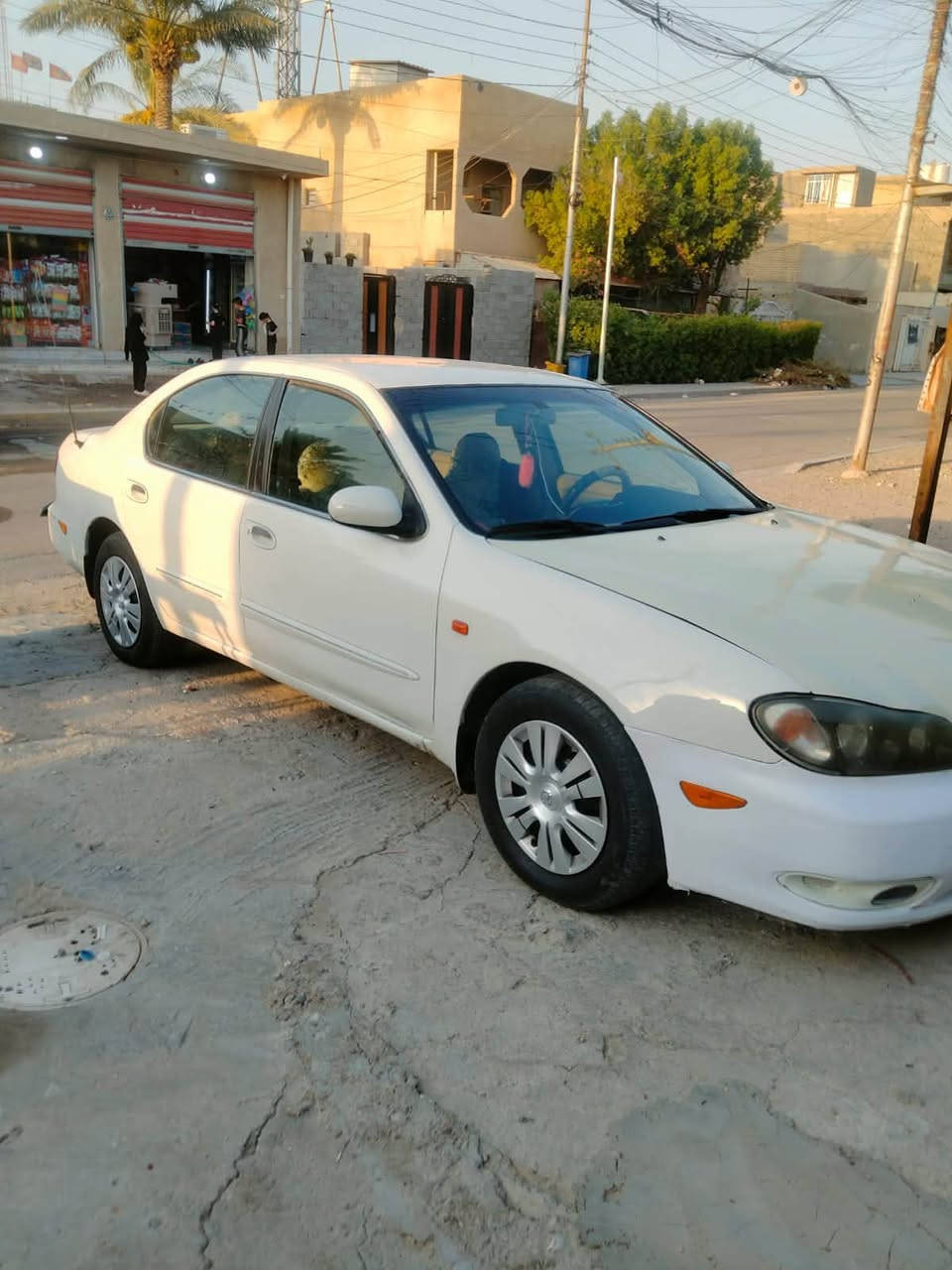 السلام عليكم مكسيما  موديل 2003 رقم بغداد بسمي  مكينه 6  جديده كير جديد صدر امامي خلفي جديد تبريد ثالج  سياره خير من الله  مصبوغه عام الجمال عنوان بغداد السعر 50 وبيه مجال رقم ***********
