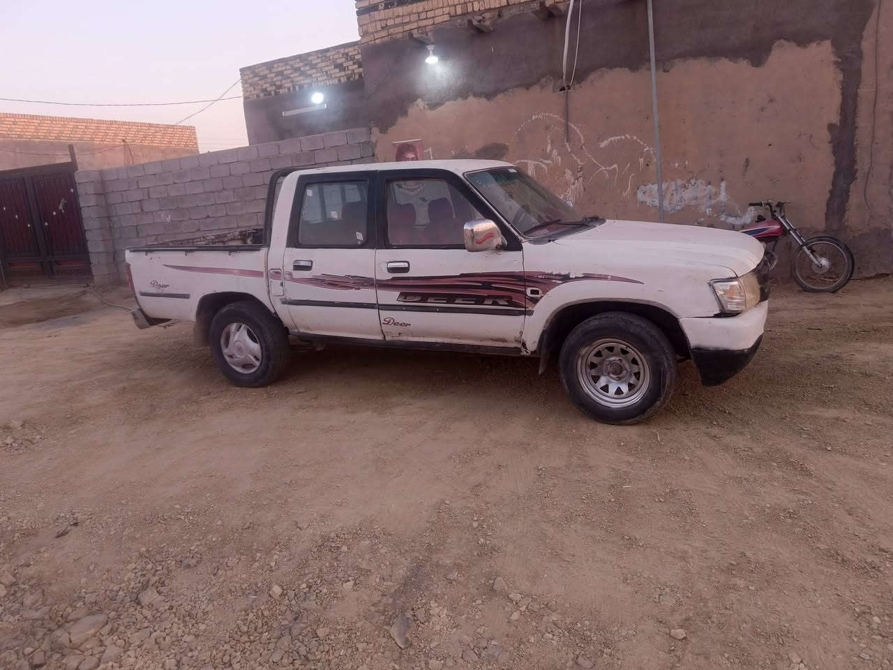 السلام عليكم  للبيع. بيكم دير ادوات سياره نضيفه خير من الله كير مكينه. حداديه. خير من الله دواخل نضيفه 
بيبان. كامله كلهه تتفتح جامهه كامل سعر السياره. 15 ورقه وبيهه مجال بصيط كلش. 

مكان ناصريه اتصال. ***********

